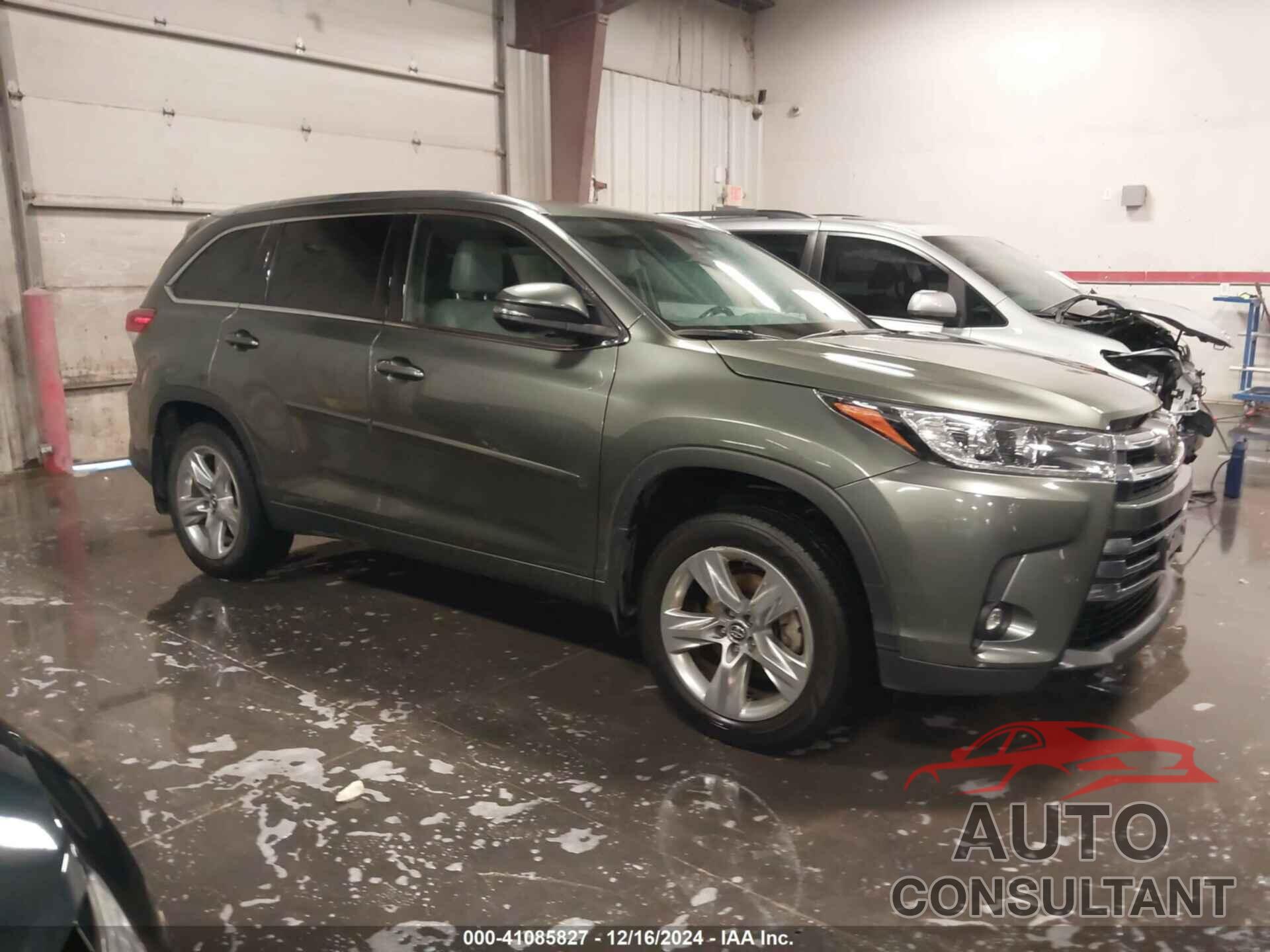 TOYOTA HIGHLANDER 2019 - 5TDDZRFH9KS929998