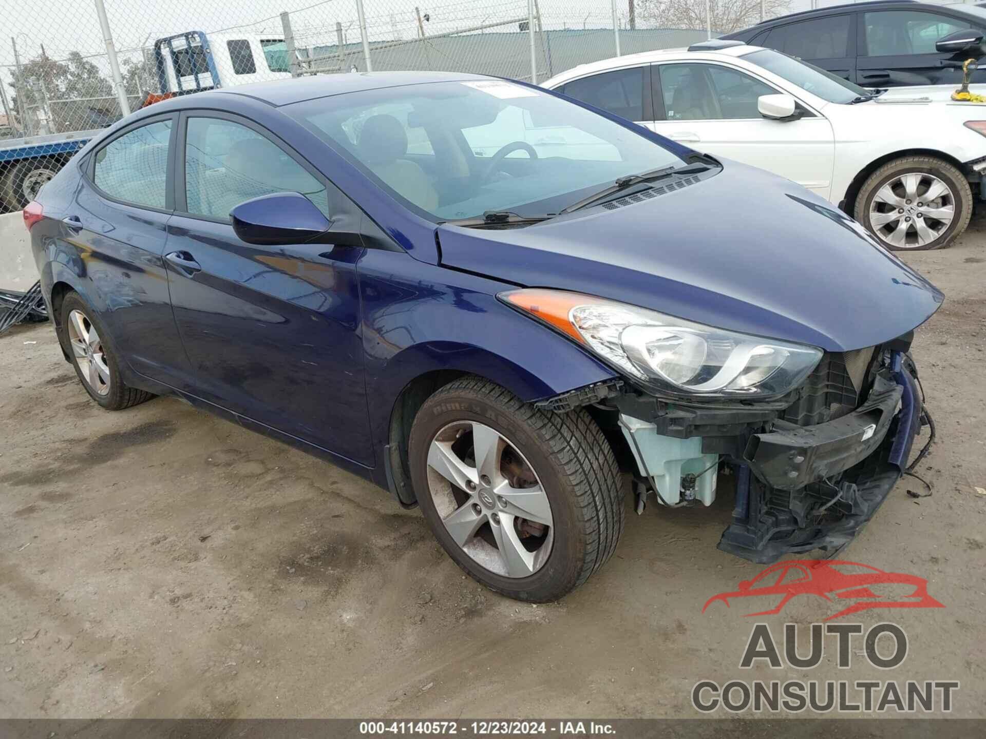 HYUNDAI ELANTRA 2013 - 5NPDH4AE4DH405198