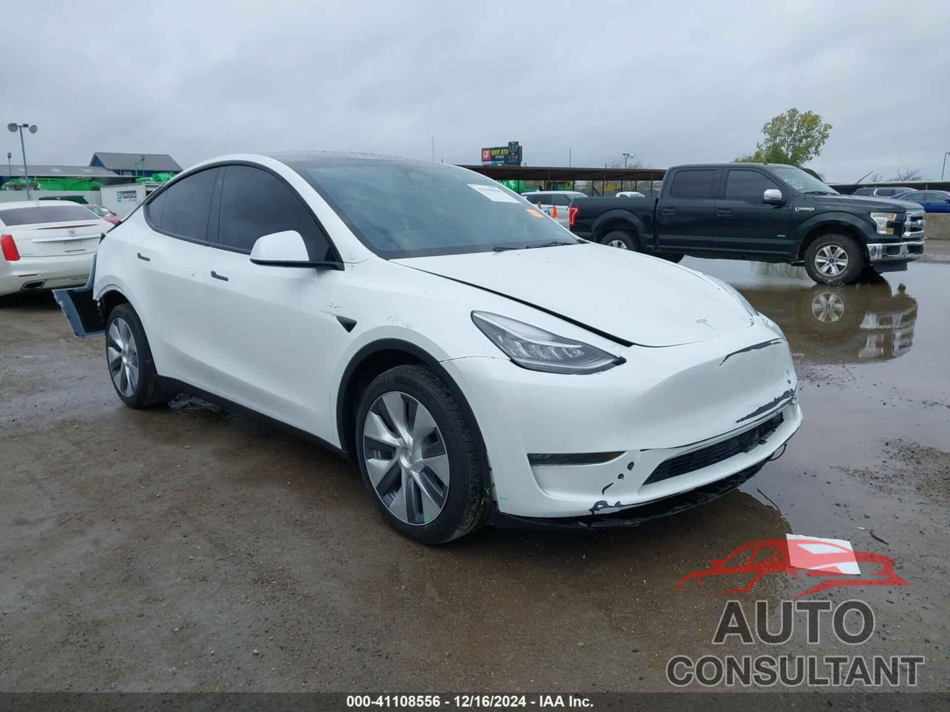 TESLA MODEL Y 2023 - 7SAYGDEE6PA095394