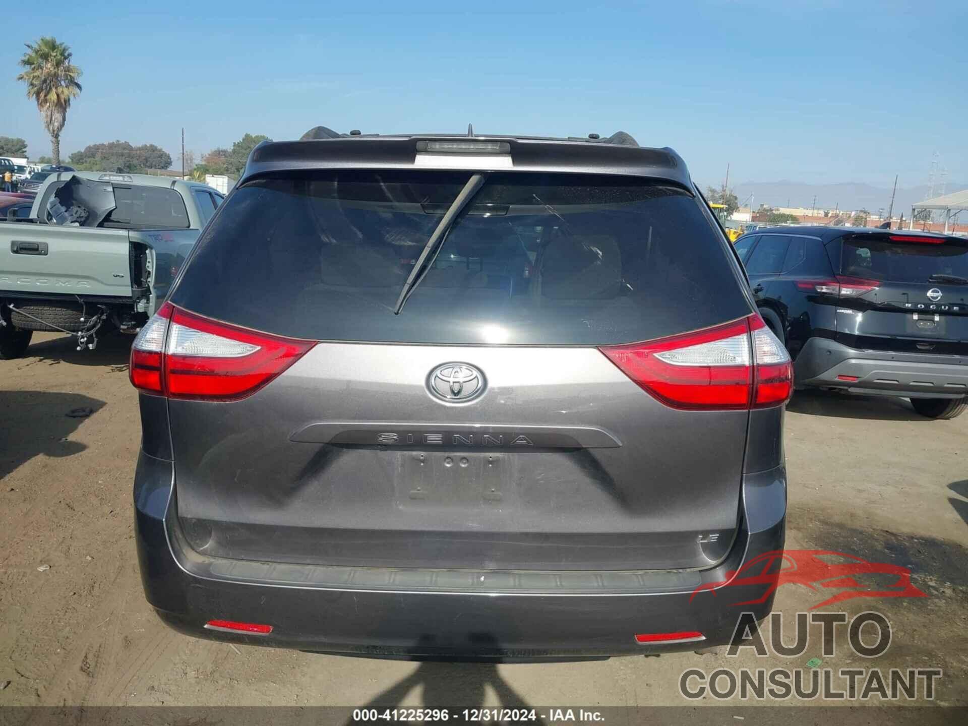 TOYOTA SIENNA 2019 - 5TDKZ3DC4KS987948