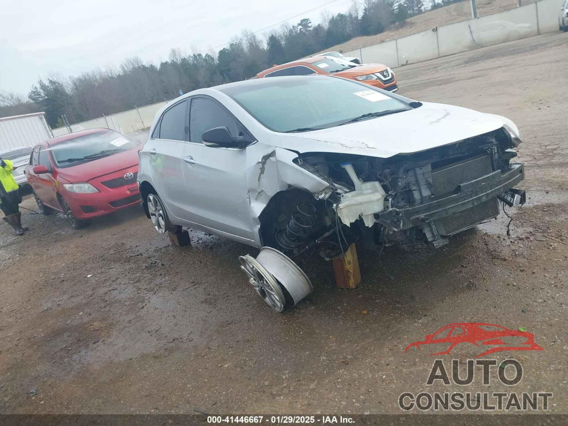 HYUNDAI ELANTRA GT 2013 - KMHD35LE5DU044535