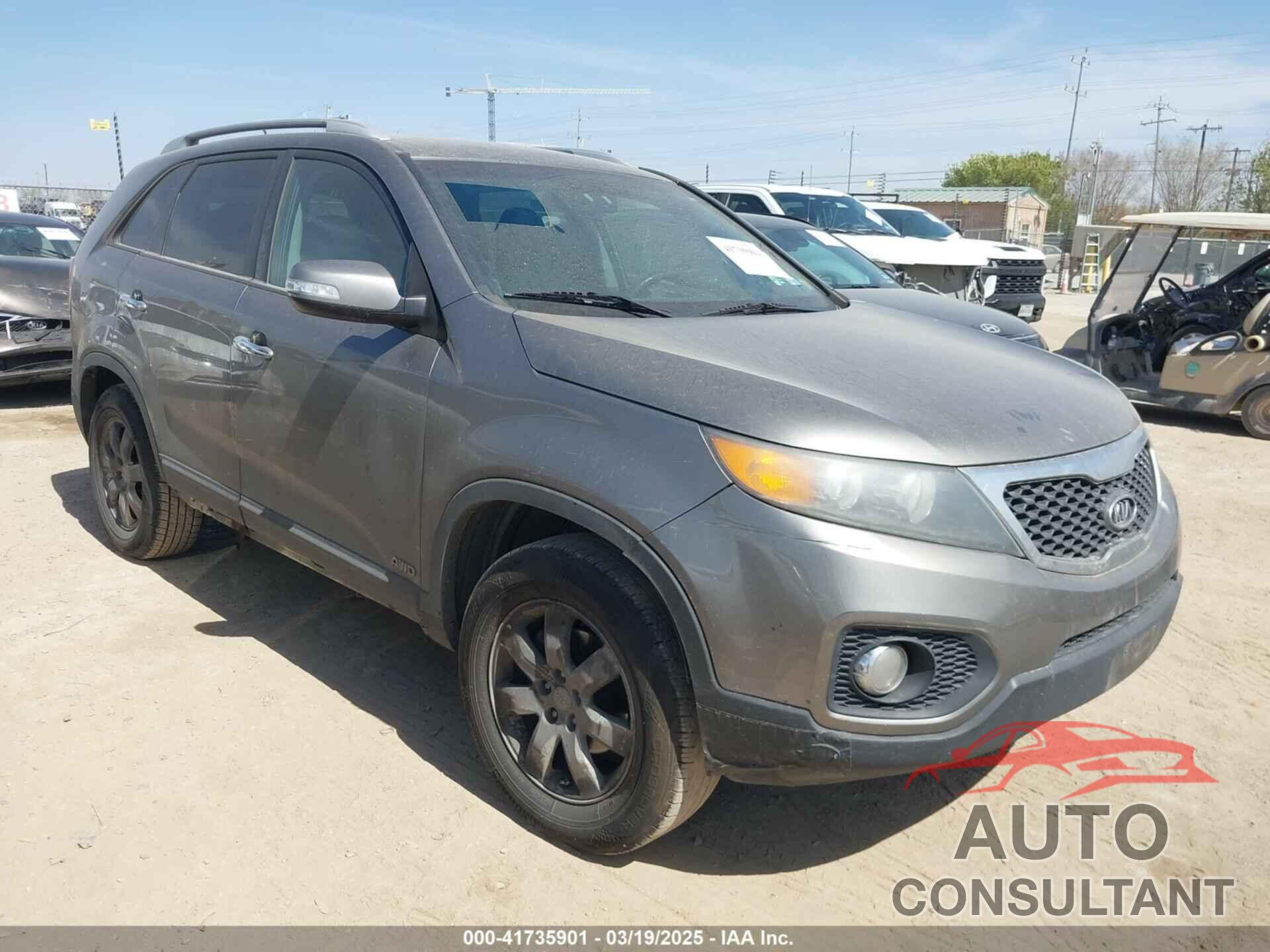 KIA SORENTO 2013 - 5XYKTDA69DG360796