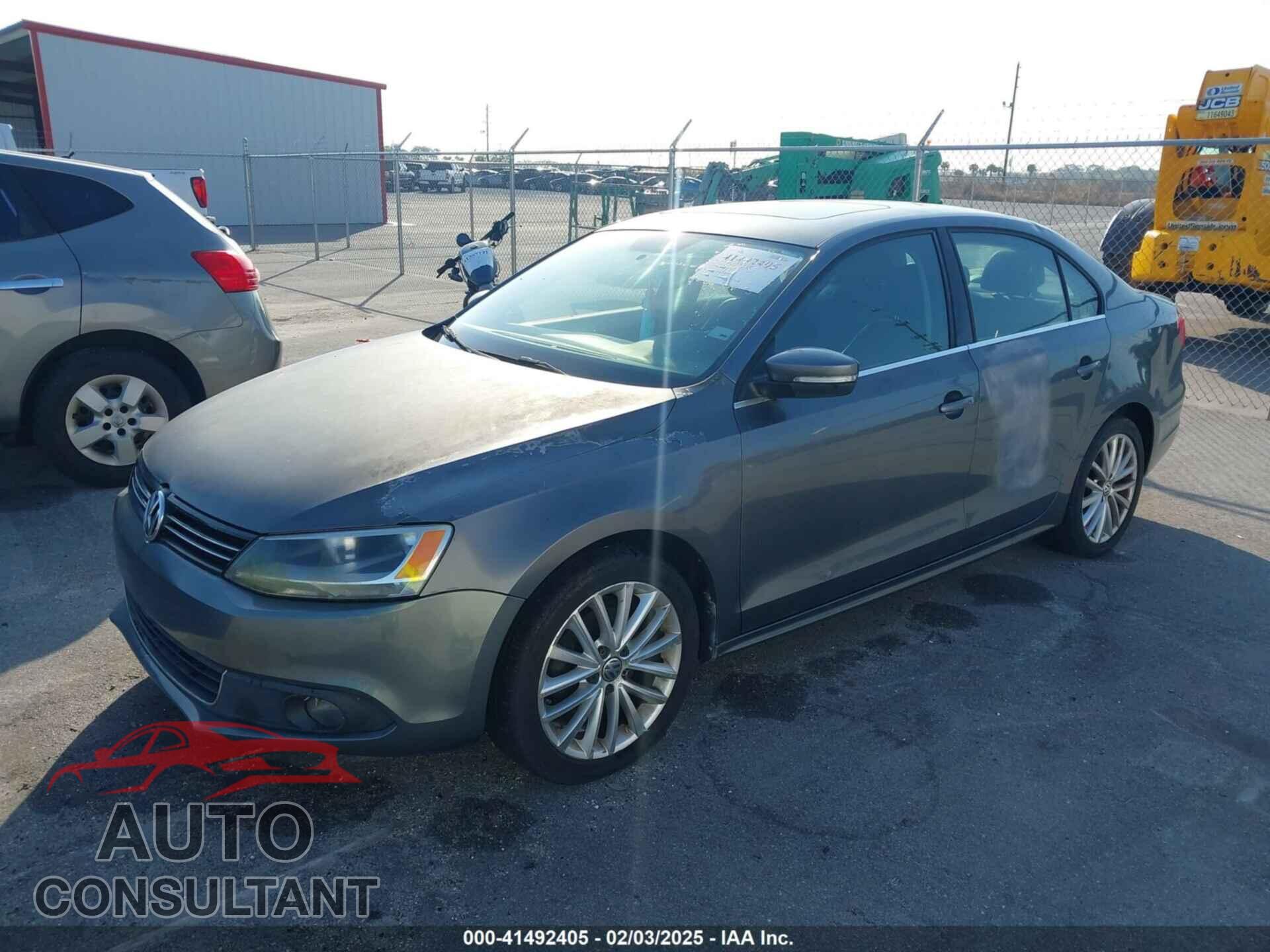 VOLKSWAGEN JETTA 2012 - 3VWLX7AJ1CM388024