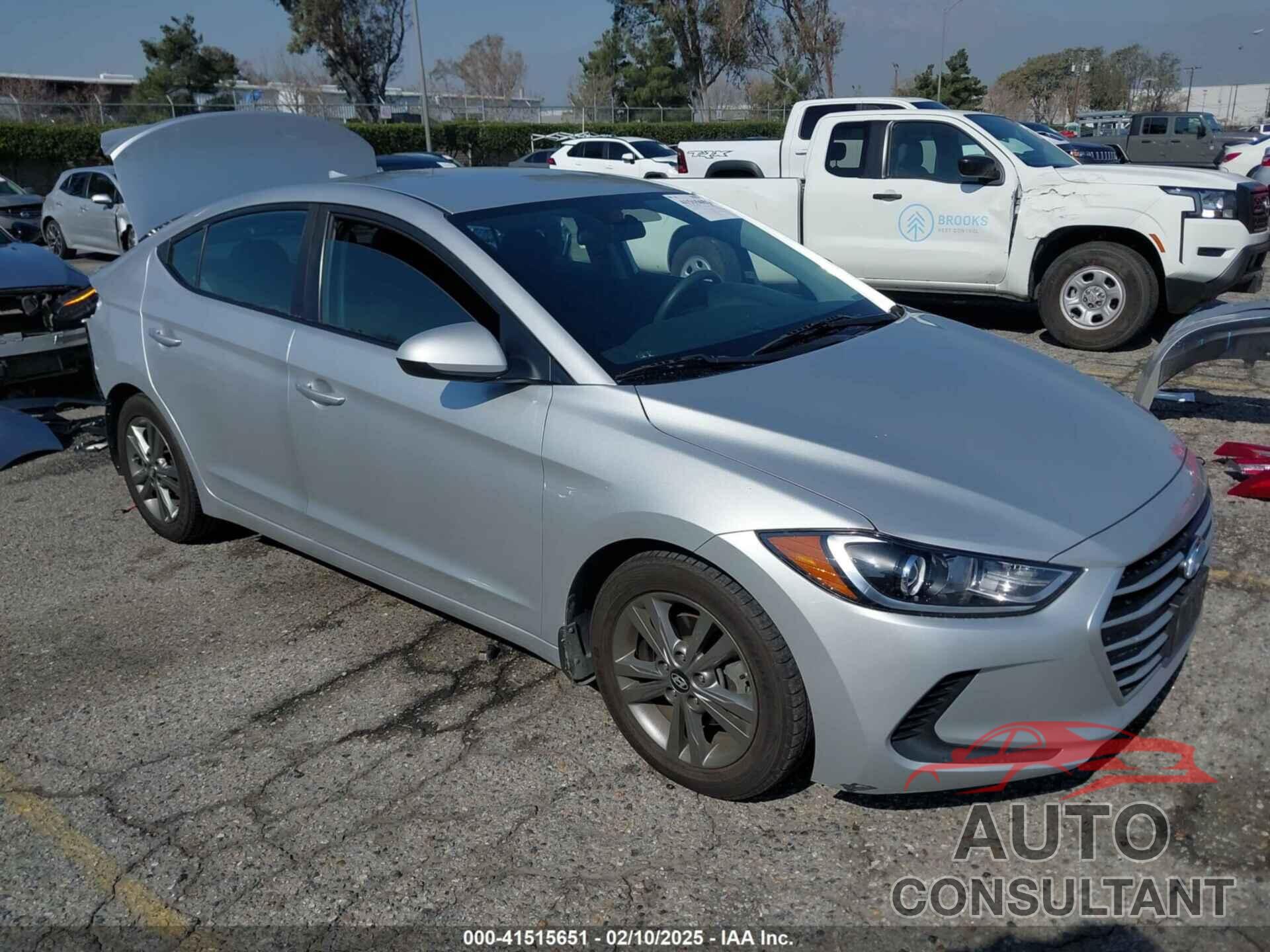 HYUNDAI ELANTRA 2018 - 5NPD84LF8JH215227