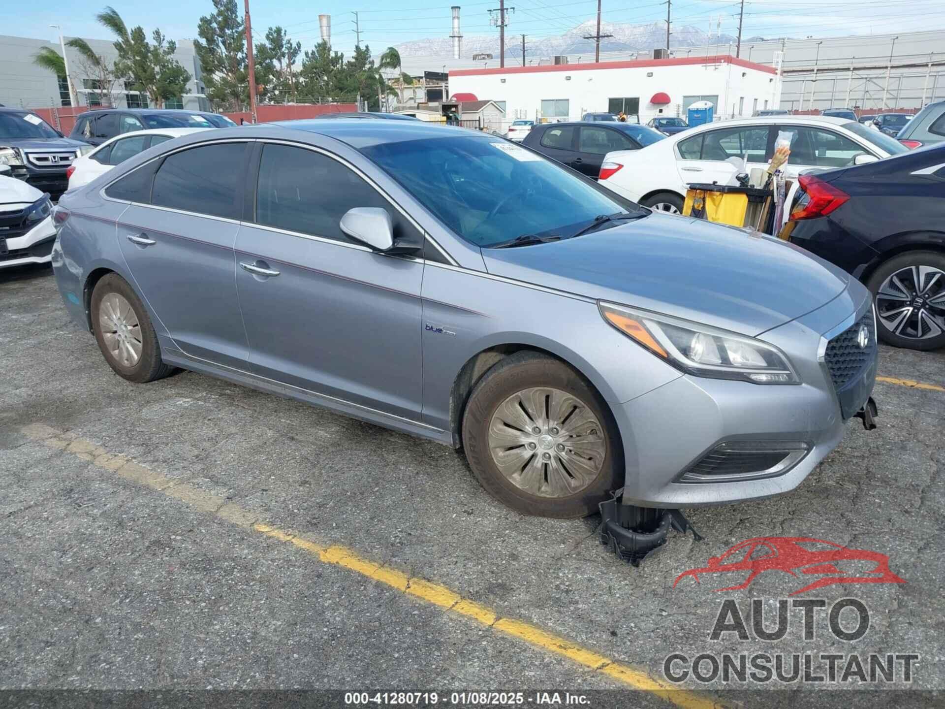 HYUNDAI SONATA HYBRID 2016 - KMHE24L19GA012000