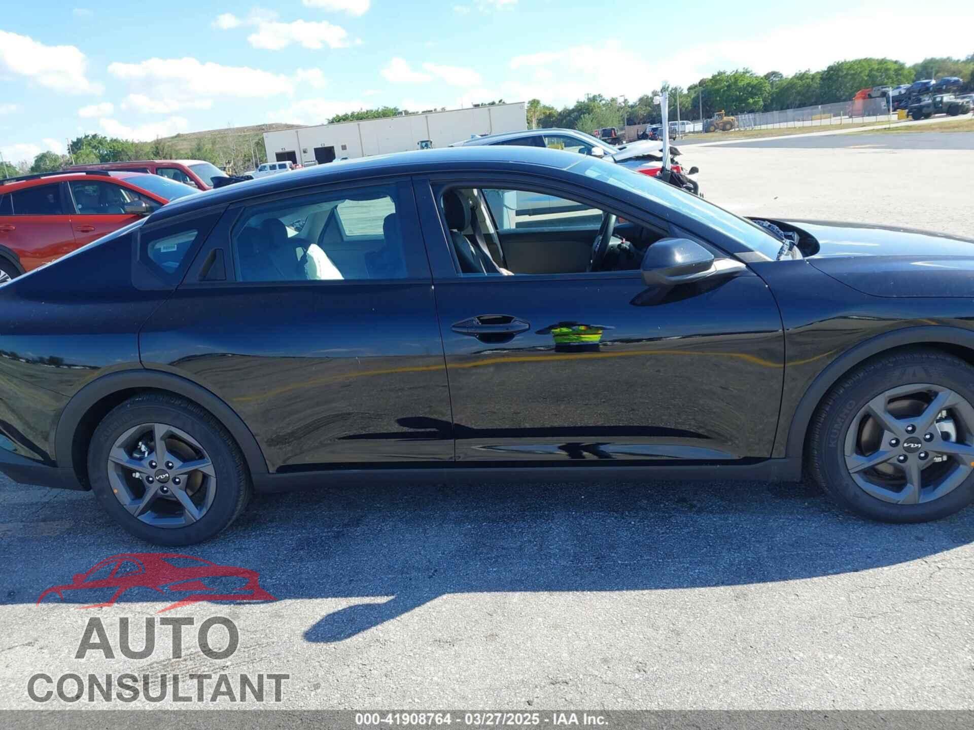 KIA K4 2025 - 3KPFT4DE5SE058209