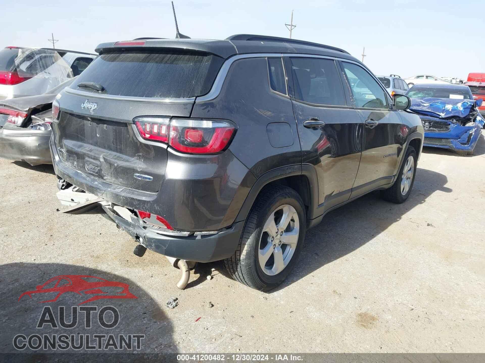 JEEP COMPASS 2018 - 3C4NJDBB2JT361002