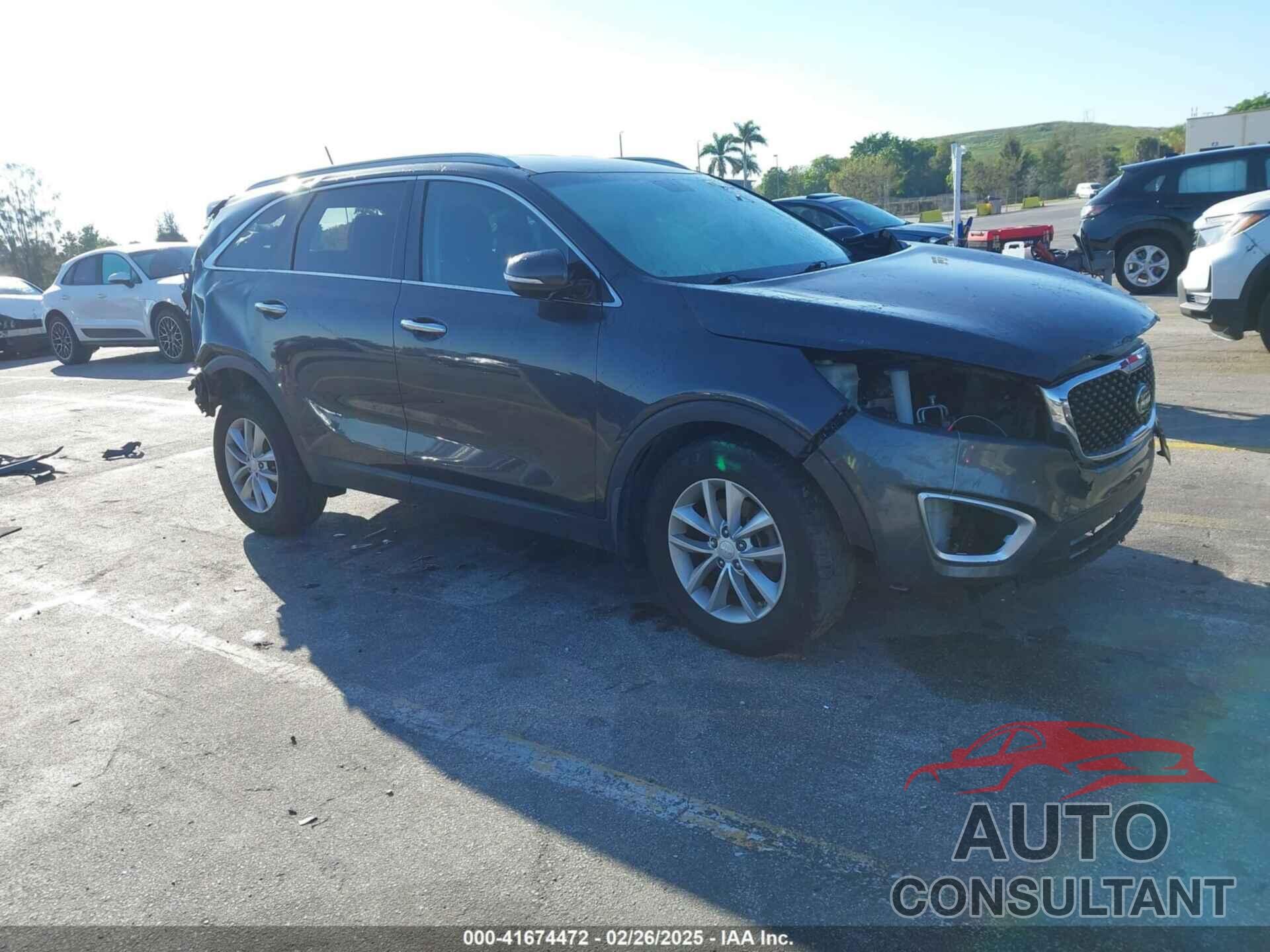 KIA SORENTO 2017 - 5XYPG4A33HG267939