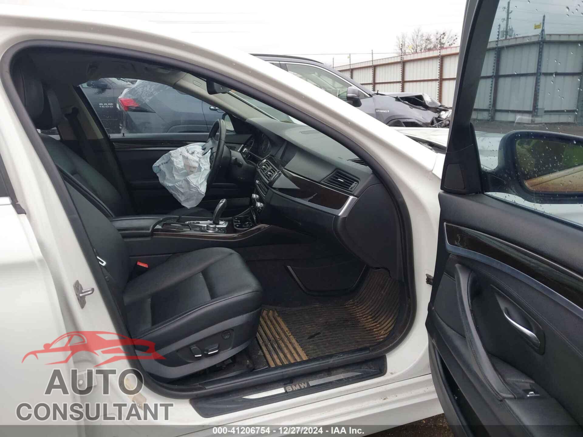 BMW 528I 2012 - WBAXH5C59CDW03759