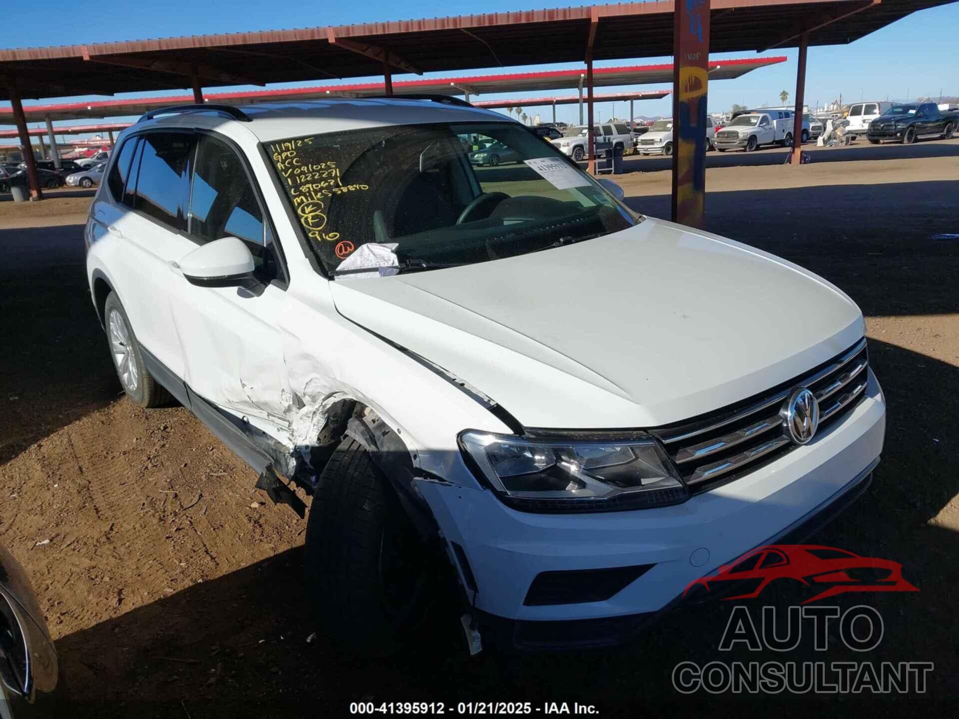 VOLKSWAGEN TIGUAN 2018 - 3VV1B7AX3JM091025