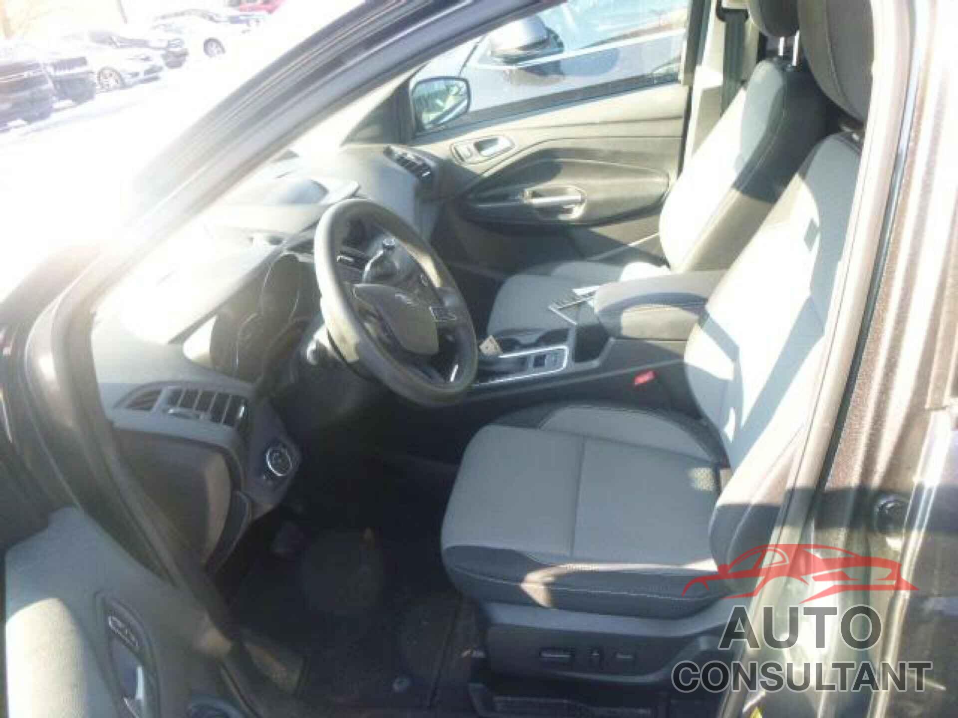FORD ESCAPE 2019 - 1FMCU0GD6KUC07669