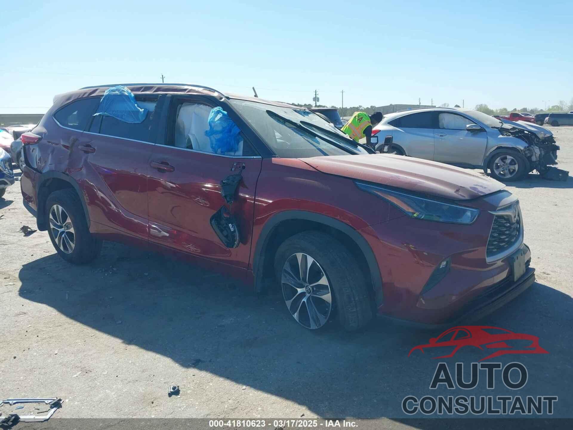 TOYOTA HIGHLANDER 2023 - 5TDKDRAH2PS035765
