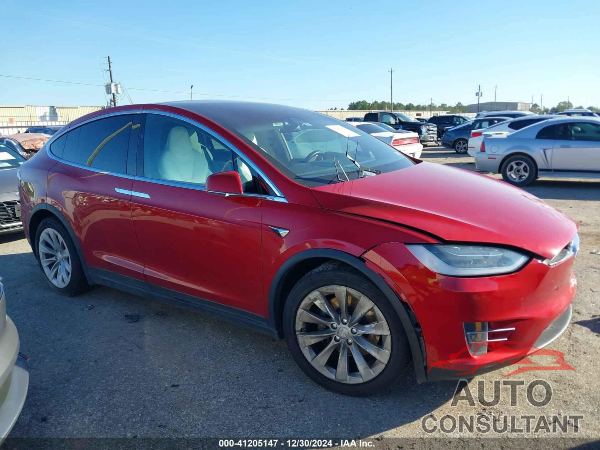 TESLA MODEL X 2018 - 5YJXCBE24JF101198