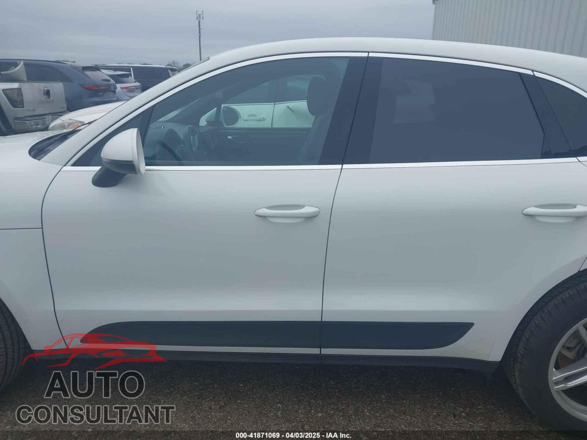 PORSCHE MACAN 2017 - WP1AB2A53HLB17889