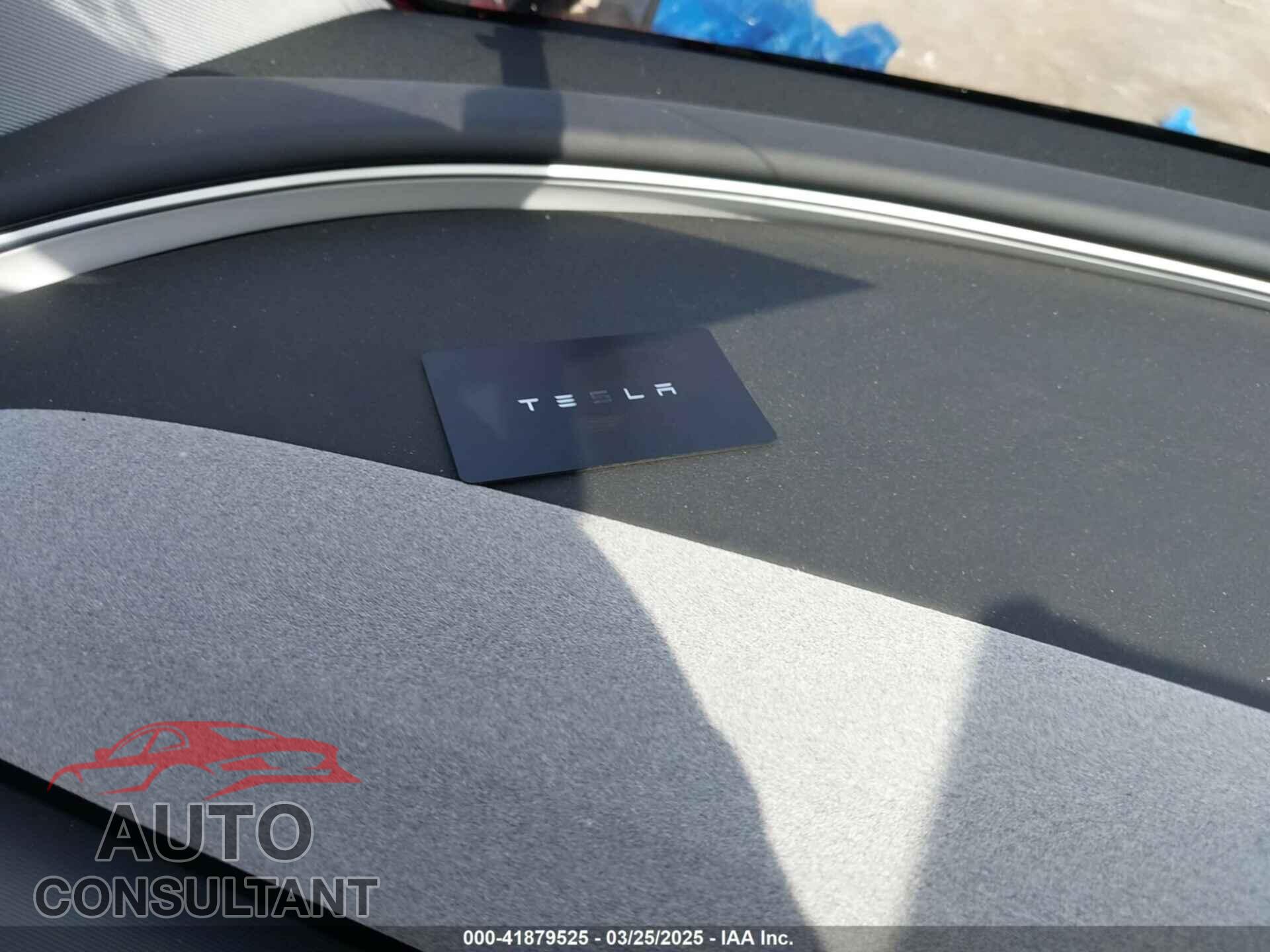 TESLA MODEL 3 2024 - 5YJ3E1EA4RF858852