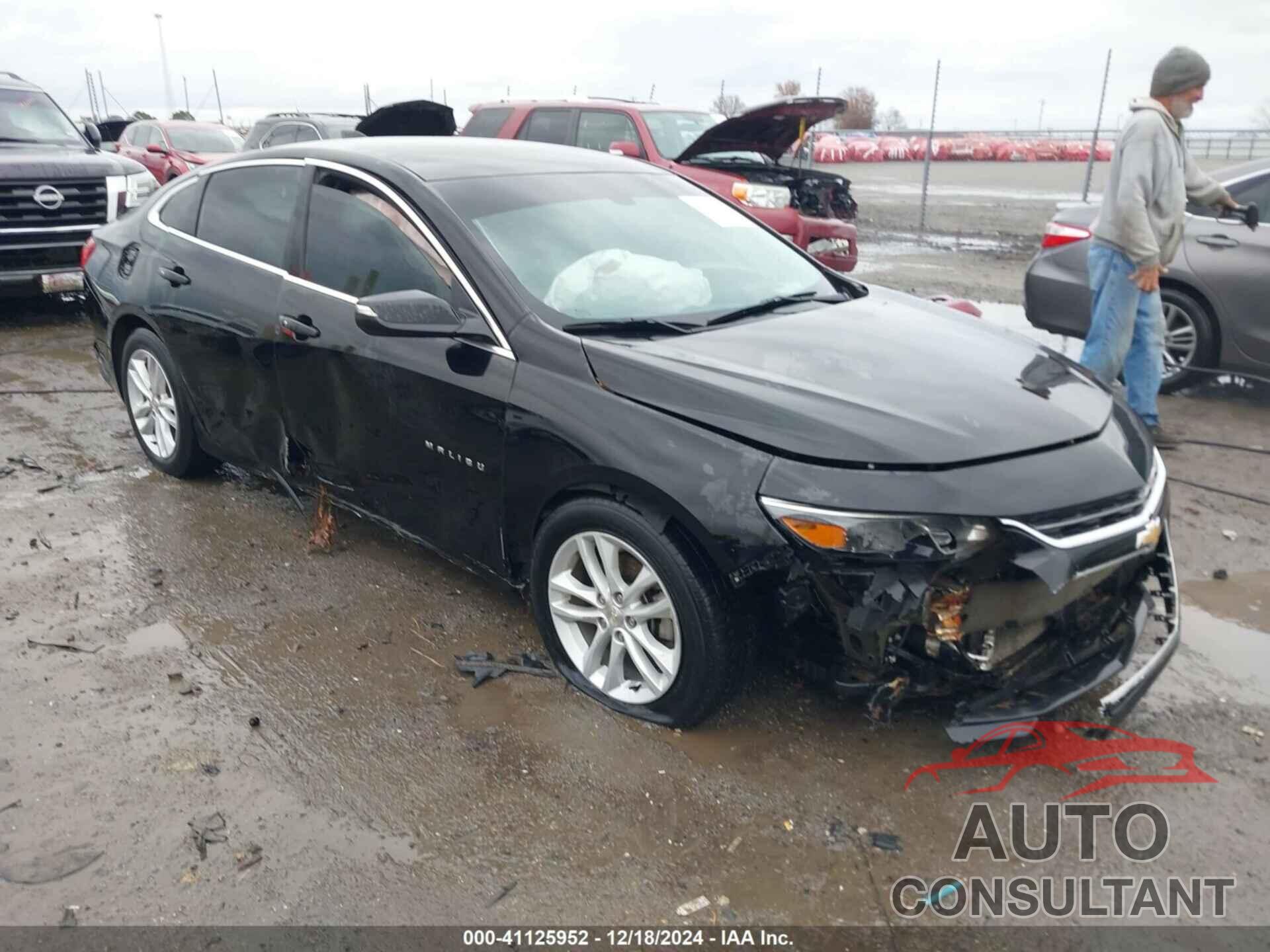 CHEVROLET MALIBU 2017 - 1G1ZE5STXHF112335