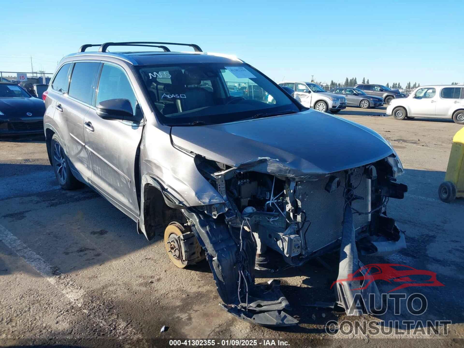 TOYOTA HIGHLANDER 2018 - 5TDJZRFH1JS537728