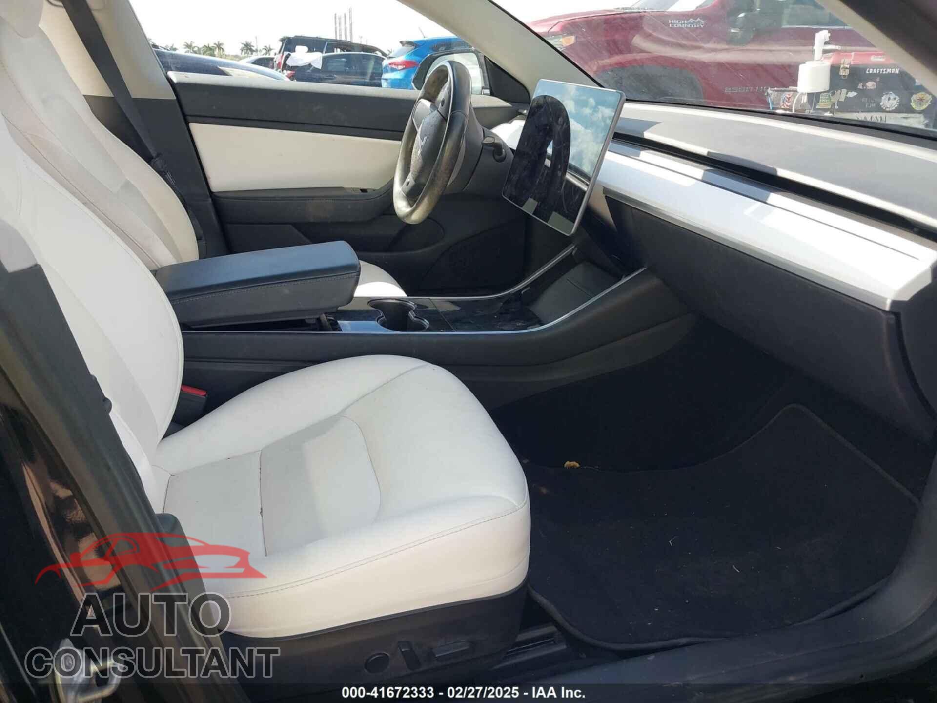 TESLA MODEL 3 2018 - 5YJ3E1EB8JF180930