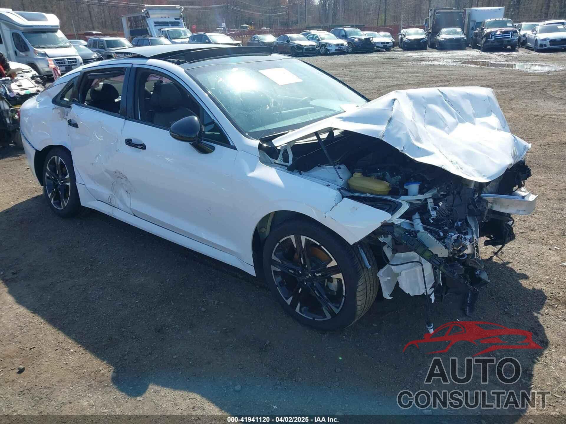 KIA K5 2022 - 5XXG64J20NG100948