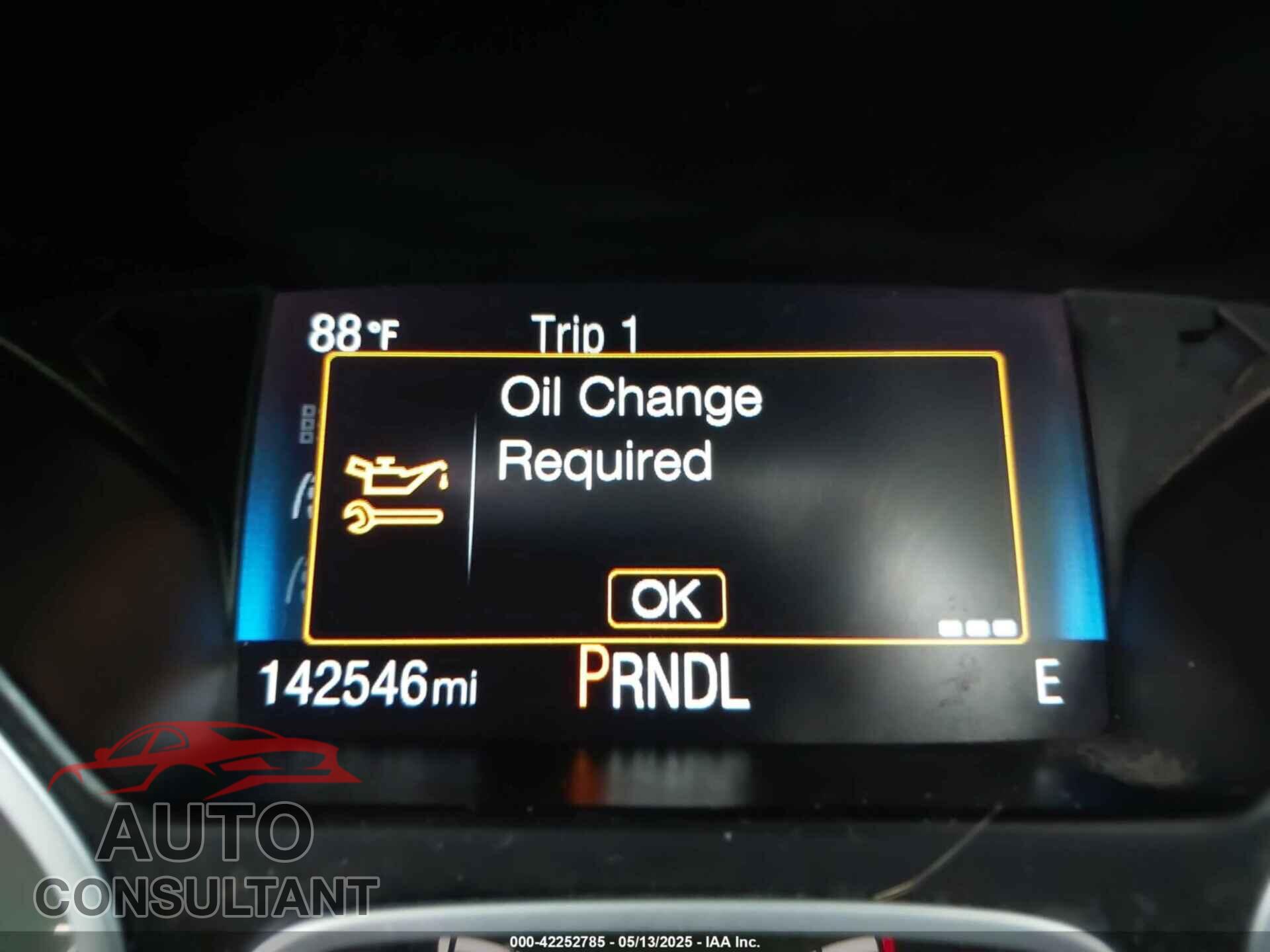 FORD FOCUS 2017 - 1FADP3F28HL263277