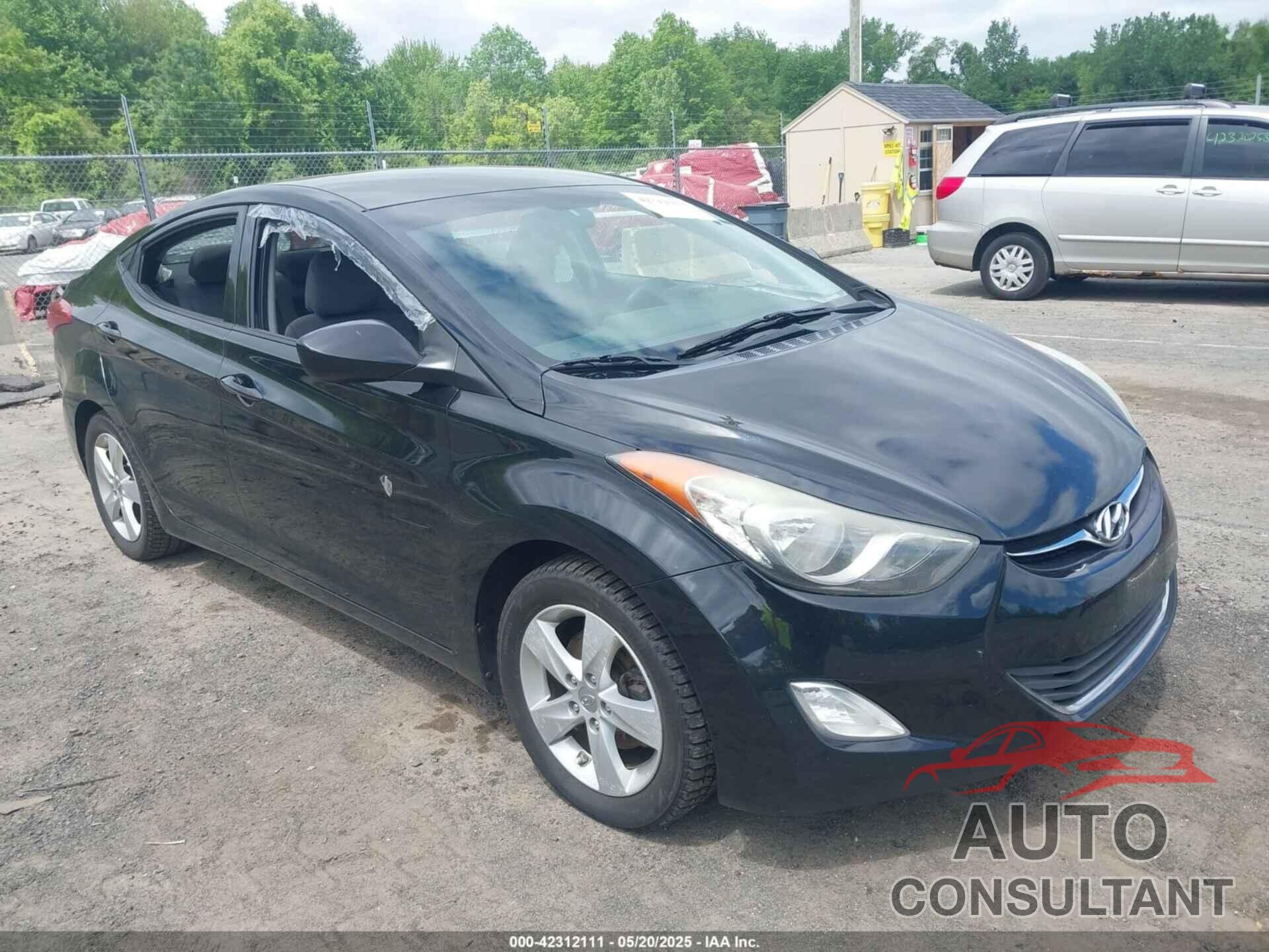 HYUNDAI ELANTRA 2013 - 5NPDH4AE3DH287029