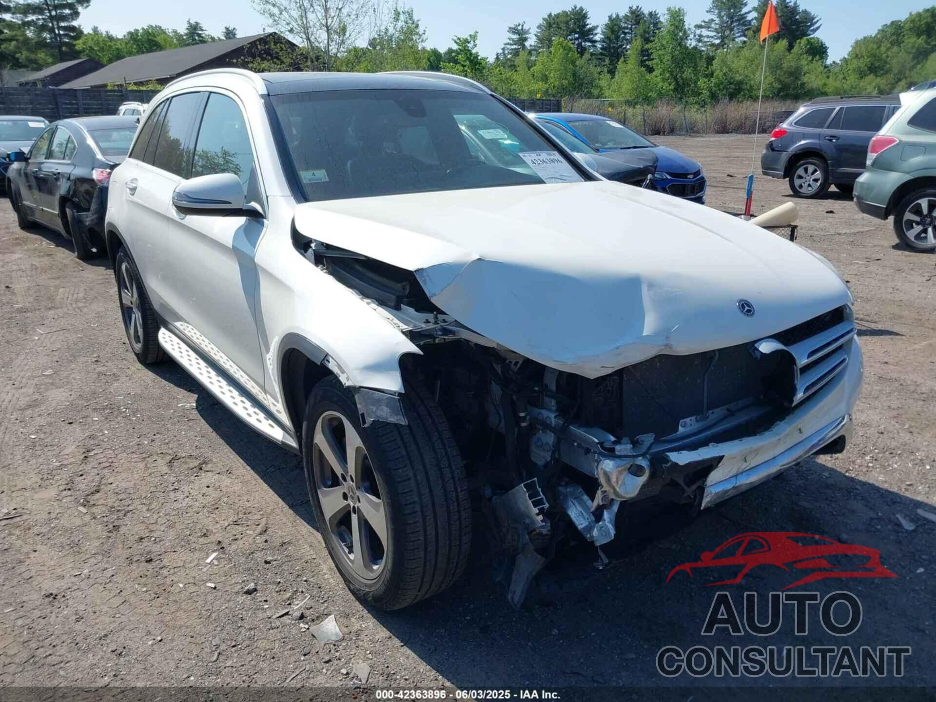 MERCEDES-BENZ GLC 300 2018 - WDC0G4KB0JV083848