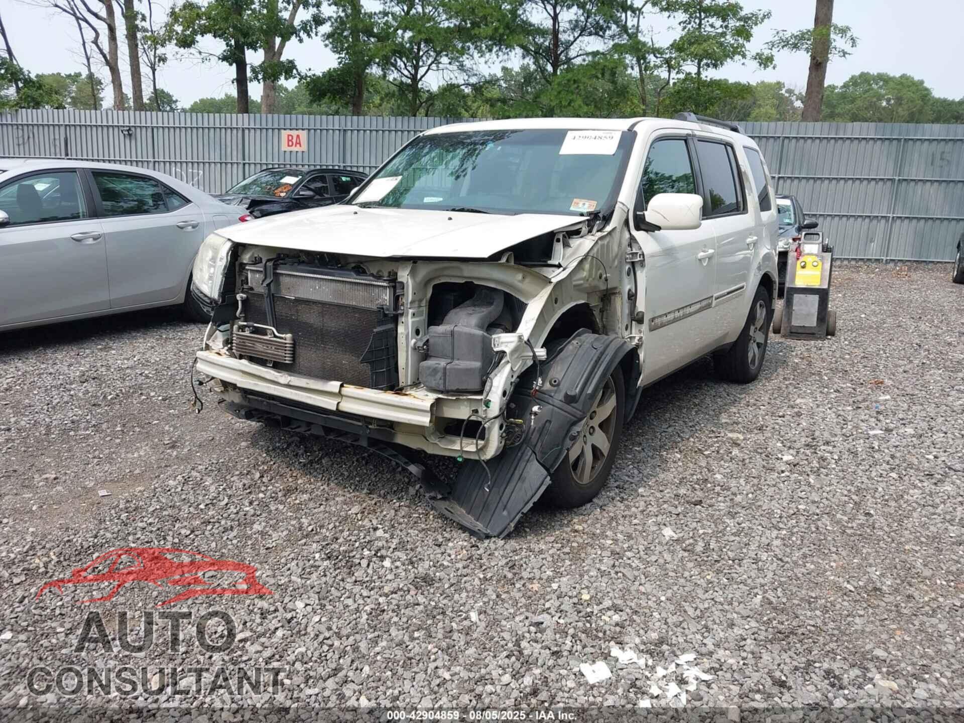 HONDA PILOT 2013 - 5FNYF4H92DB061868