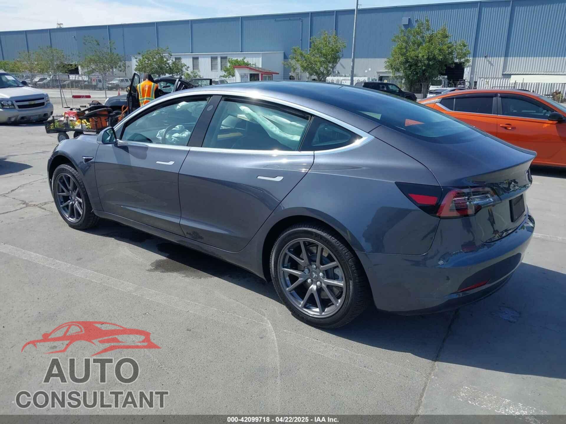 TESLA MODEL 3 2020 - 5YJ3E1EA6LF703159