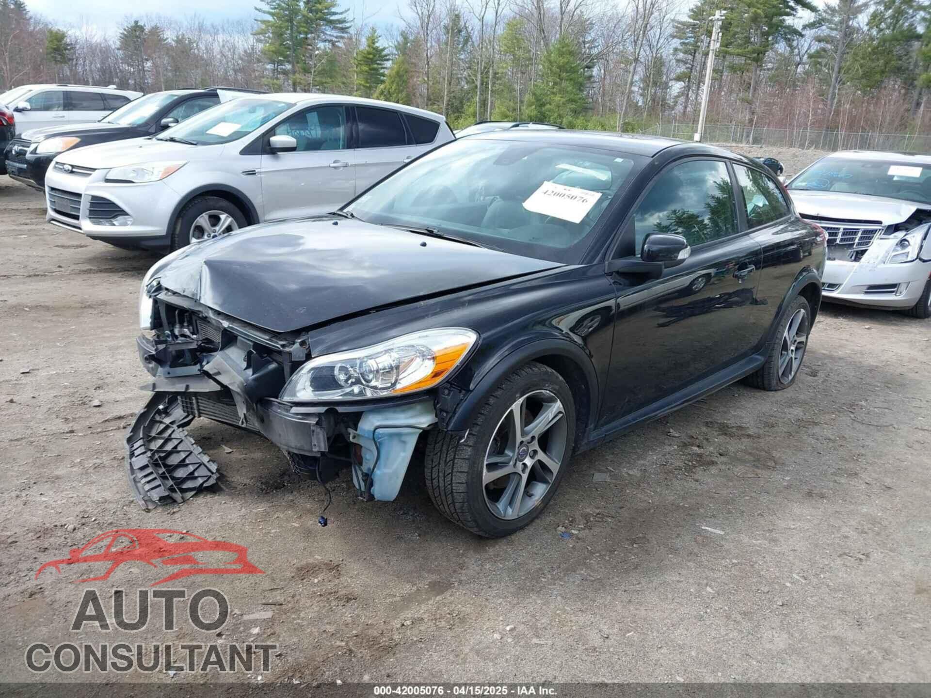 VOLVO C30 2013 - YV1672MK4D2308774