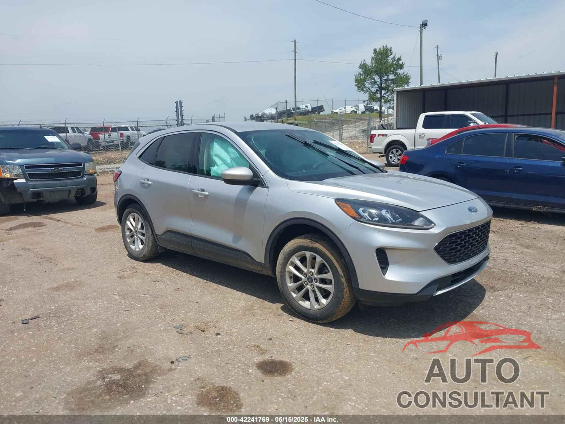 FORD ESCAPE 2020 - 1FMCU0G68LUB22240