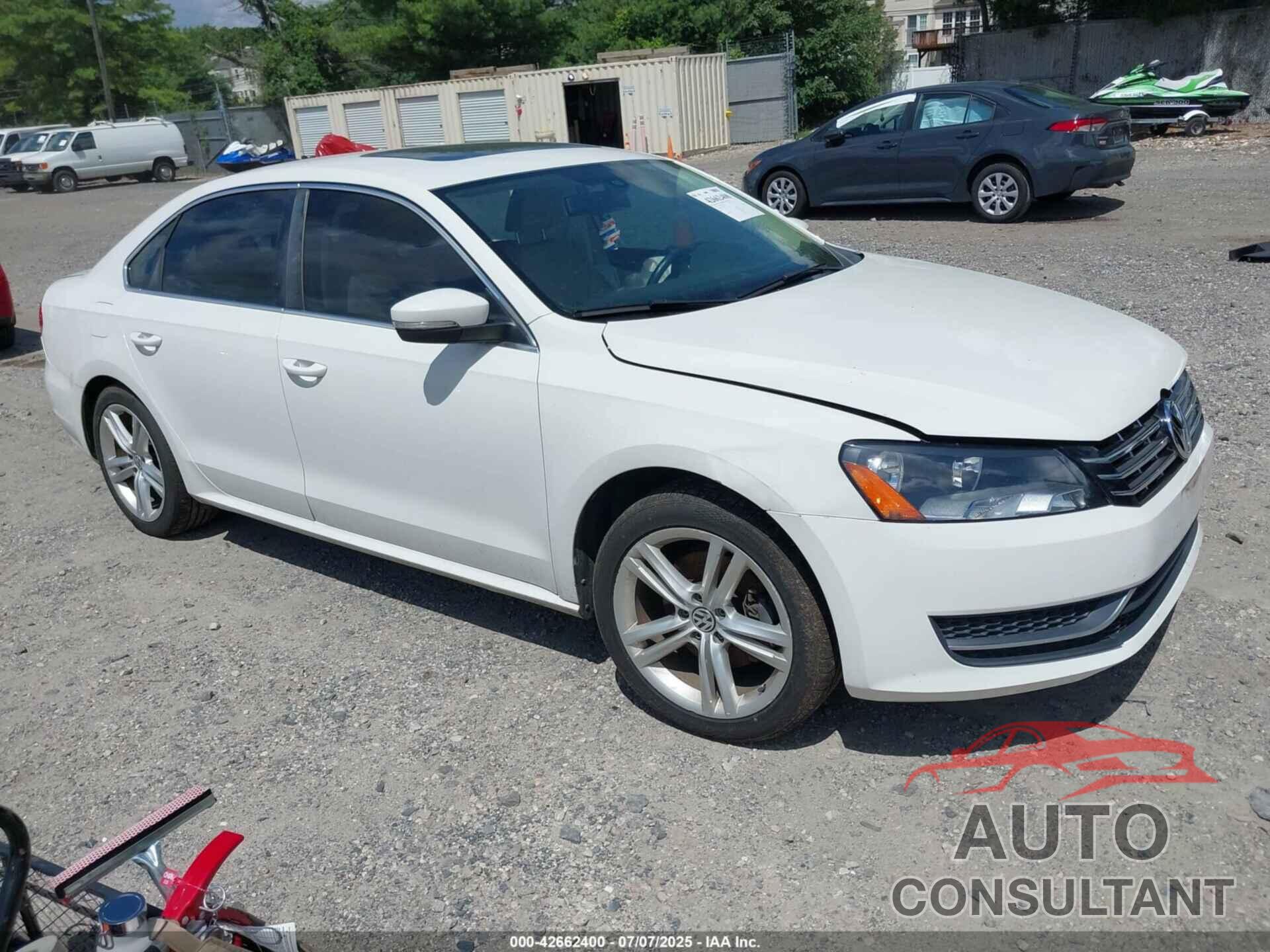 VOLKSWAGEN PASSAT 2014 - 1VWBT7A33EC032493