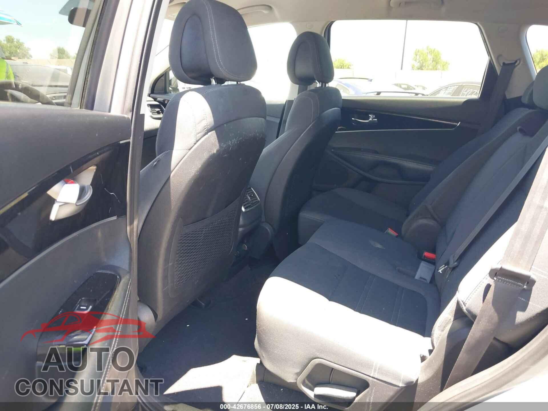 KIA SORENTO 2017 - 5XYPGDA59HG190897