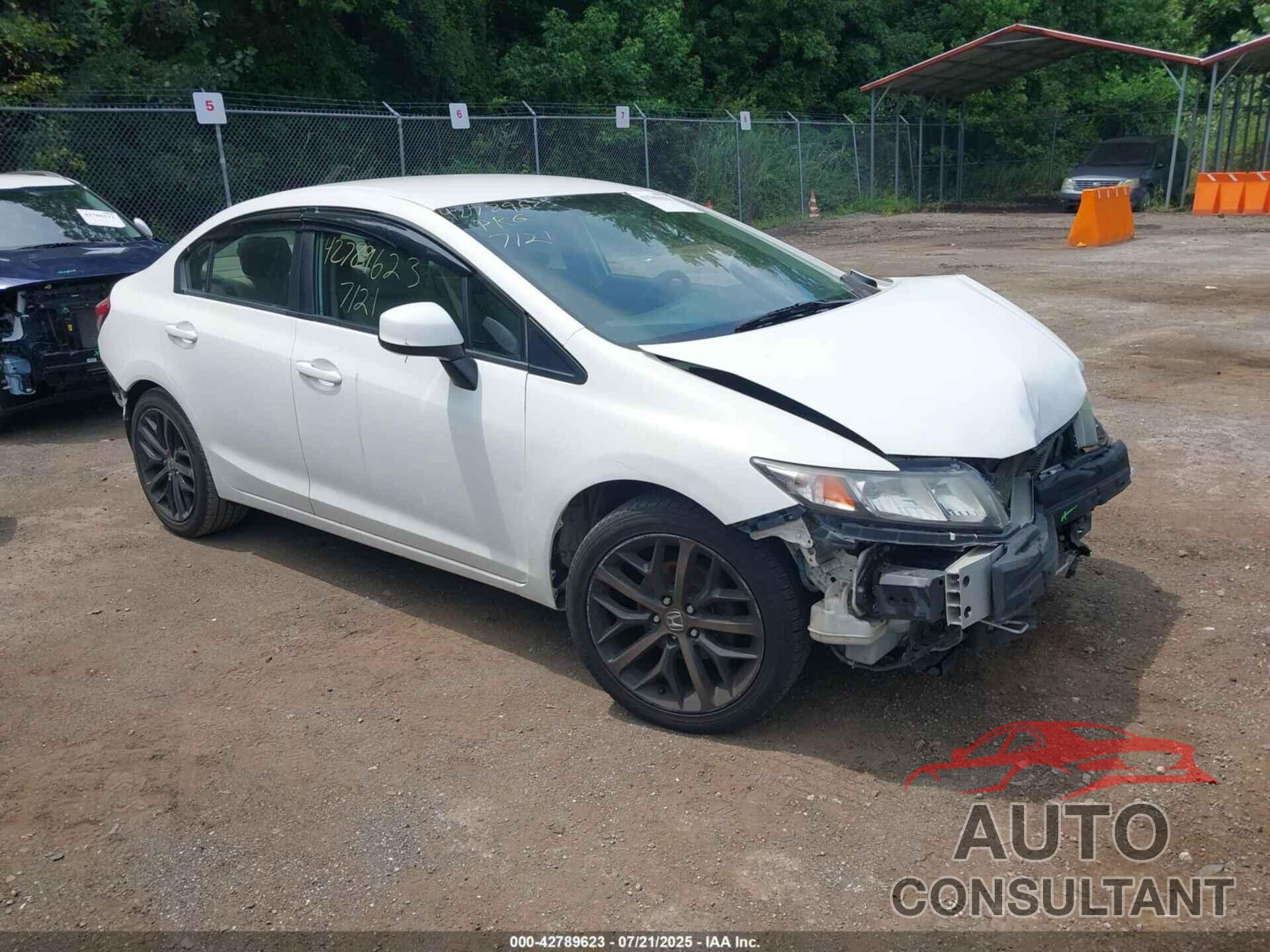 HONDA CIVIC 2013 - 2HGFB2F51DH557179