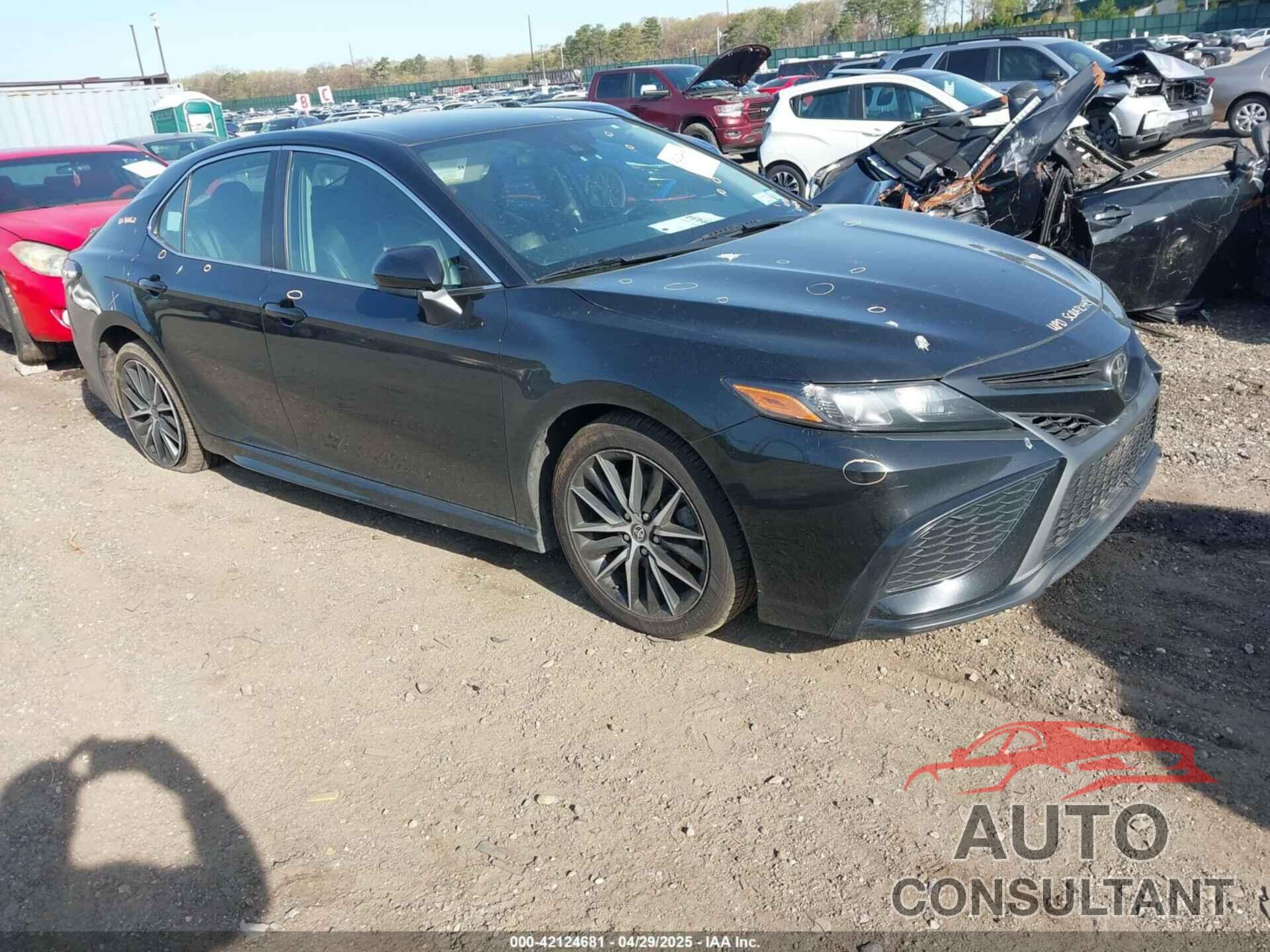TOYOTA CAMRY 2021 - 4T1G11AK4MU519404