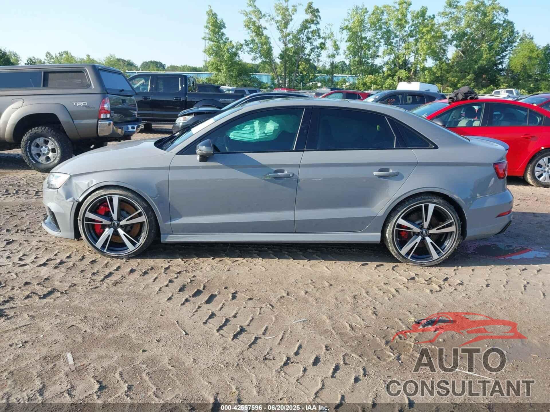AUDI RS3 2019 - WUABWGFF9KA901895