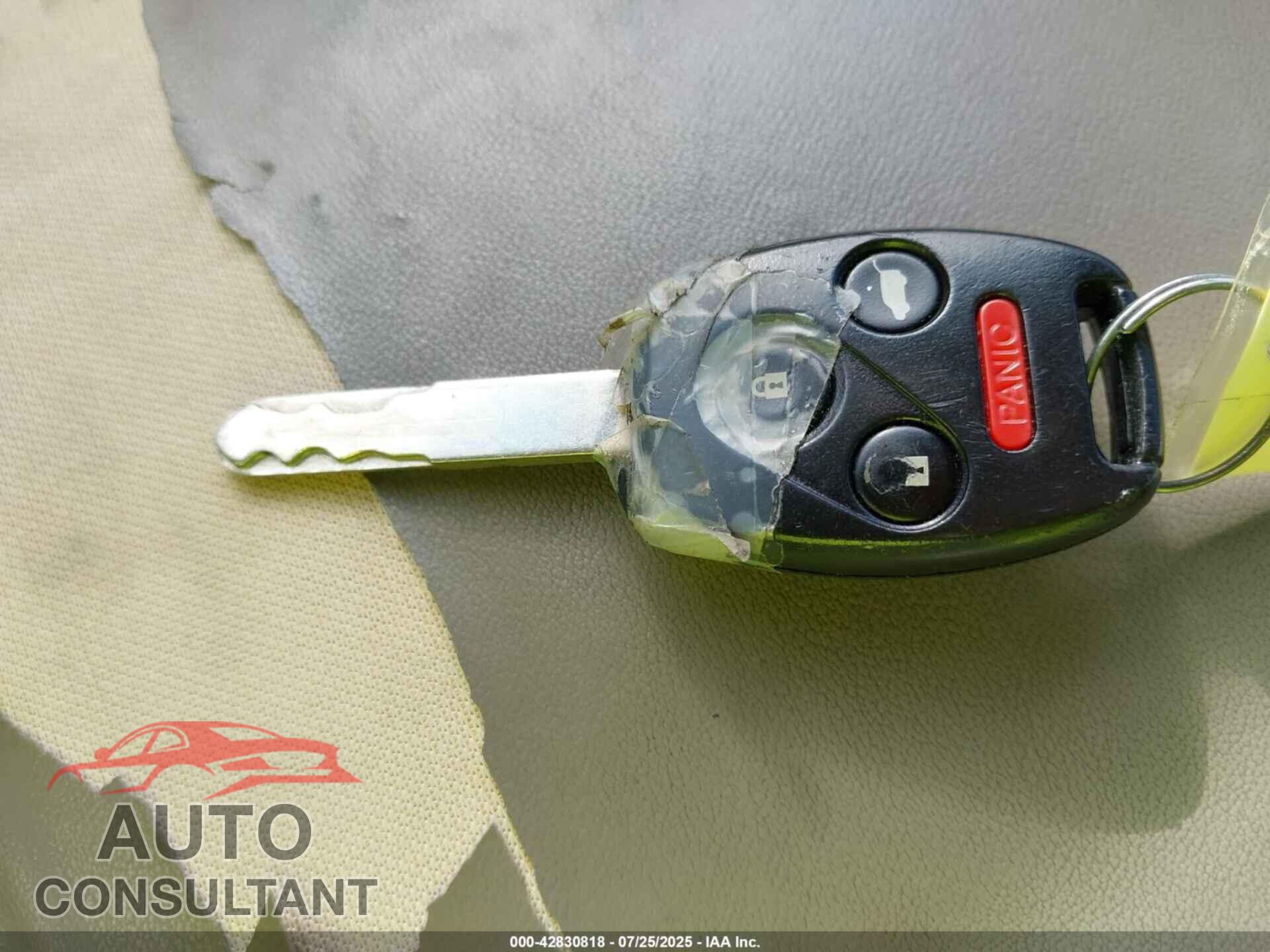HONDA PILOT 2015 - 5FNYF4H48FB009863