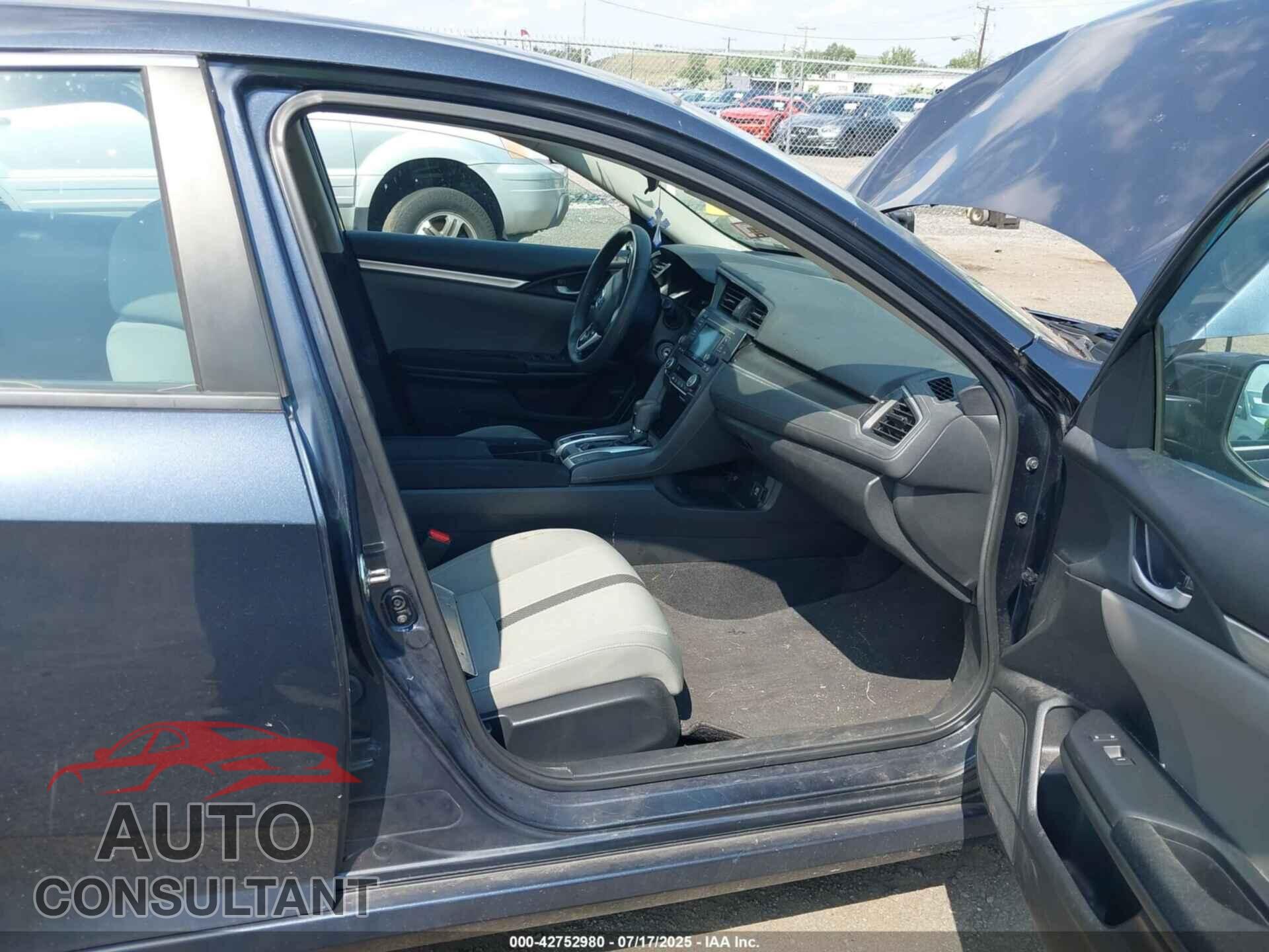 HONDA CIVIC 2019 - 2HGFC2F69KH603747