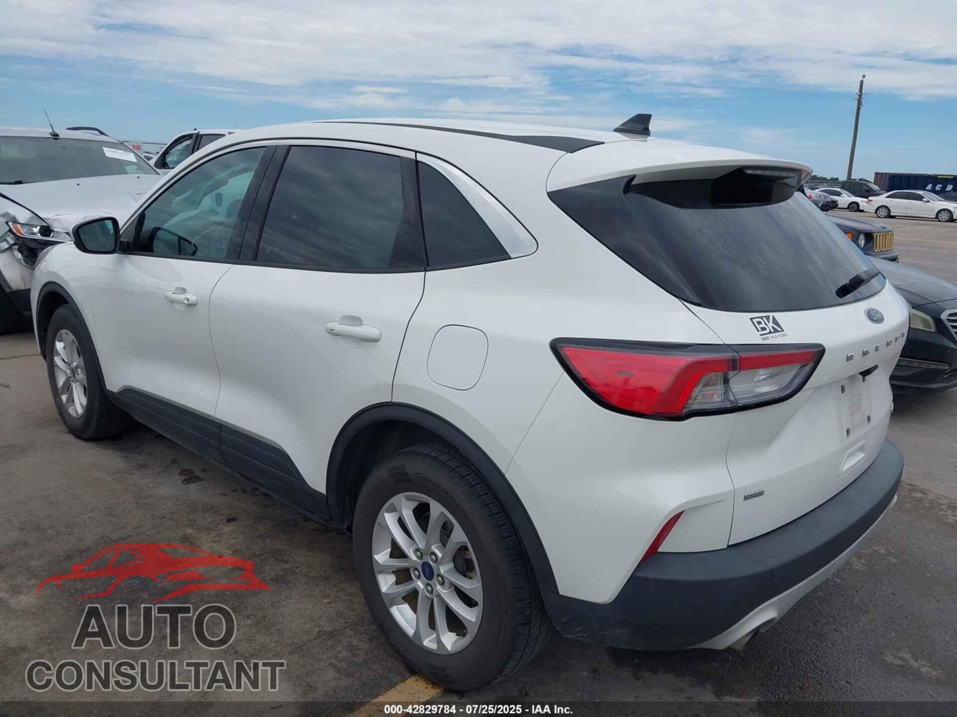 FORD ESCAPE 2020 - 1FMCU9G60LUA38661