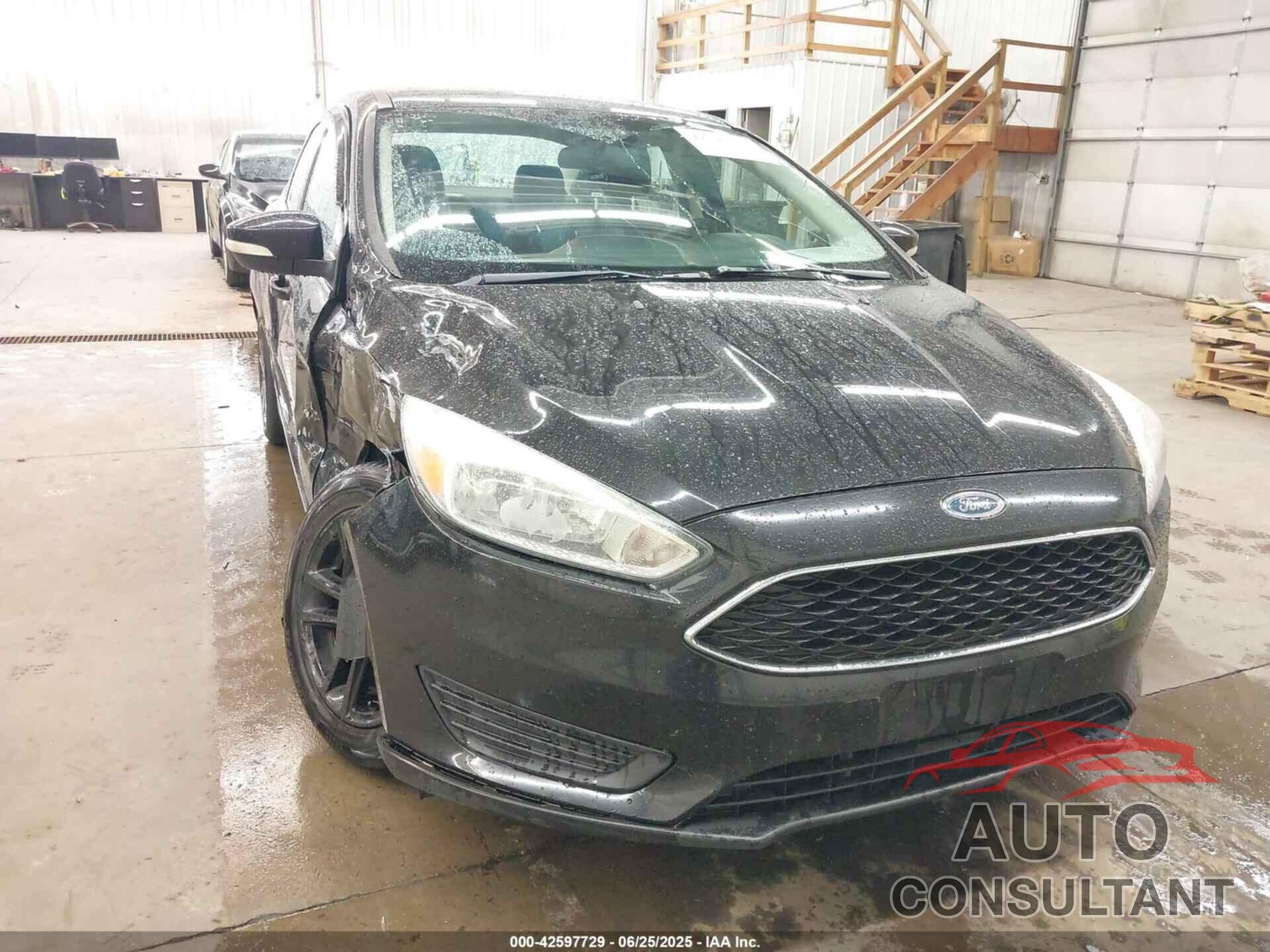 FORD FOCUS 2015 - 1FADP3F21FL231655