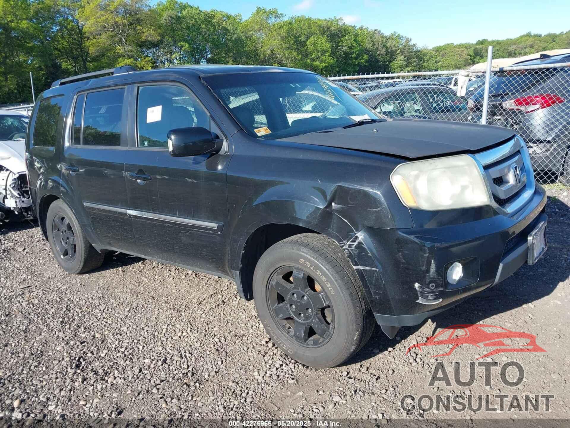 HONDA PILOT 2011 - 5FNYF4H9XBB070931