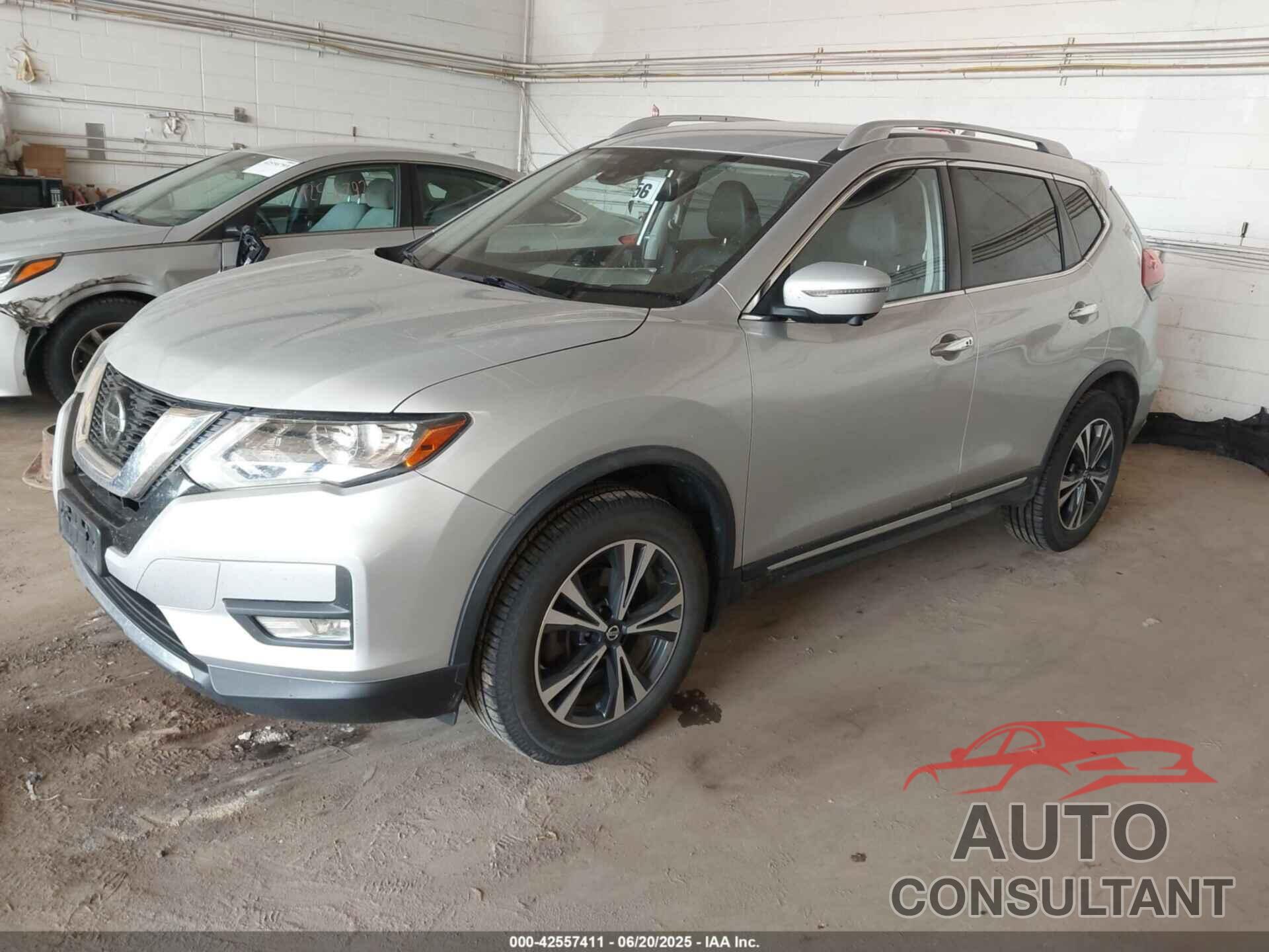 NISSAN ROGUE 2018 - JN8AT2MV6JW322349