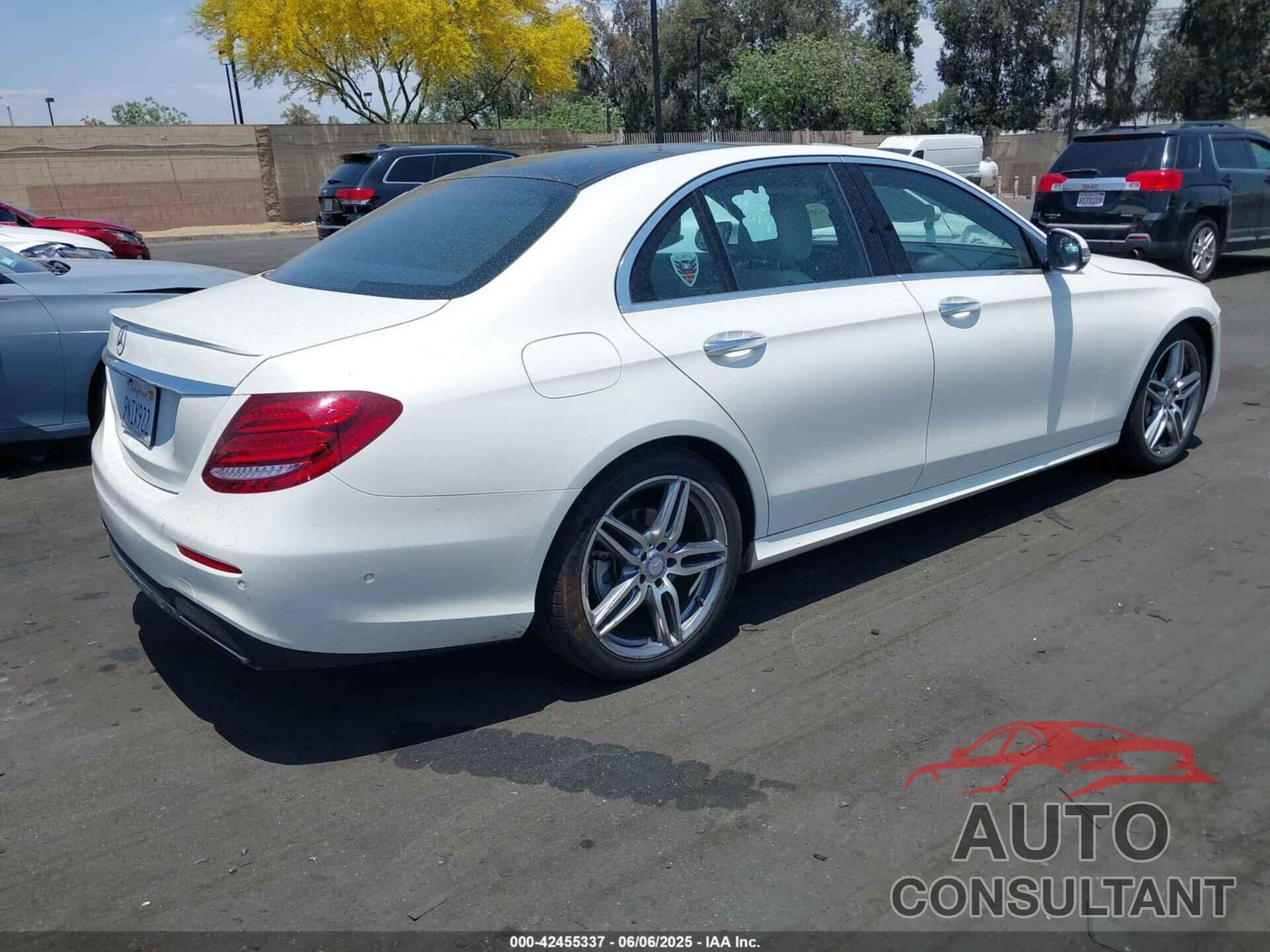 MERCEDES-BENZ E 300 2017 - WDDZF4JB4HA185209