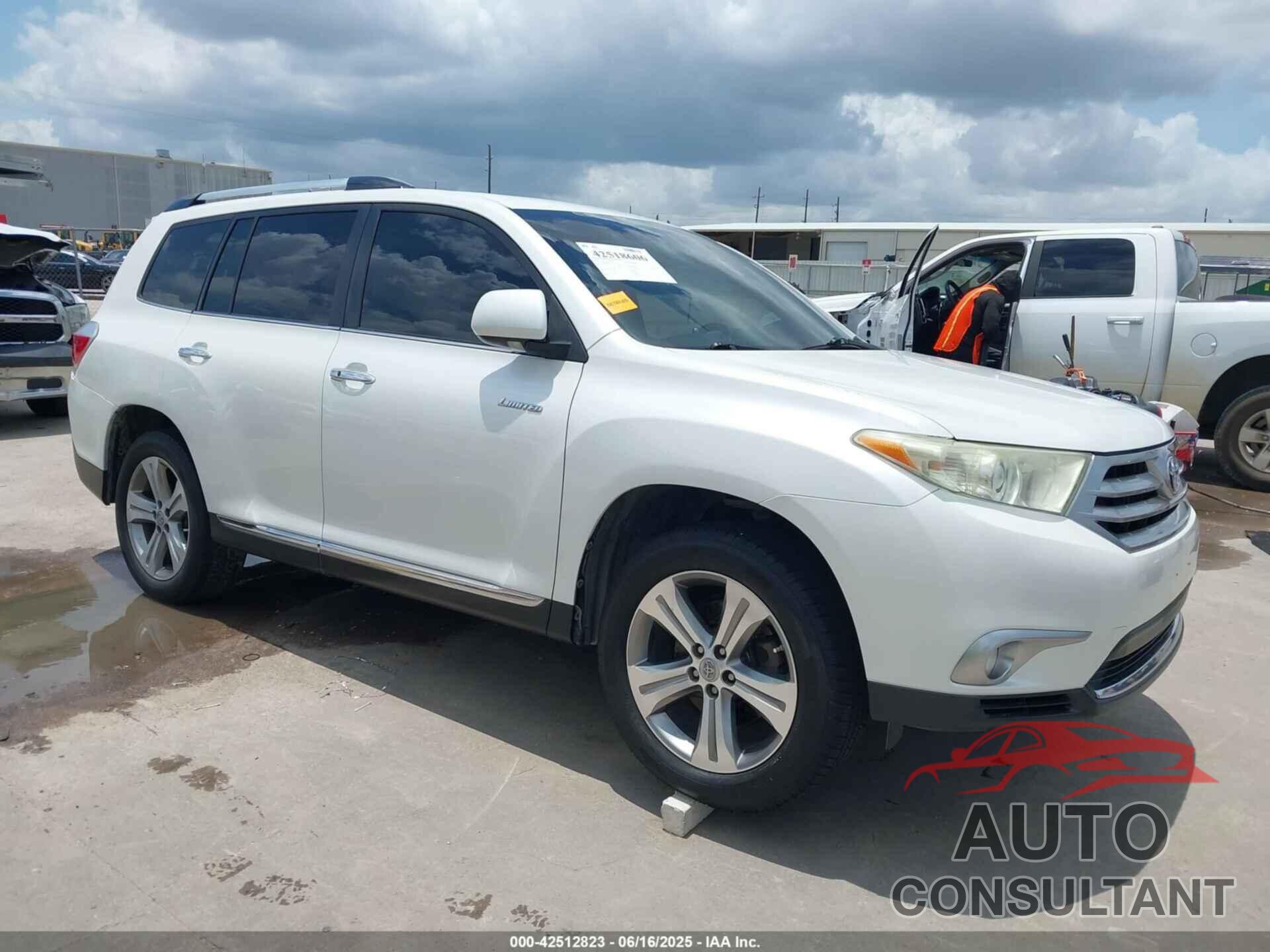 TOYOTA HIGHLANDER 2011 - 5TDYK3EH2BS040318