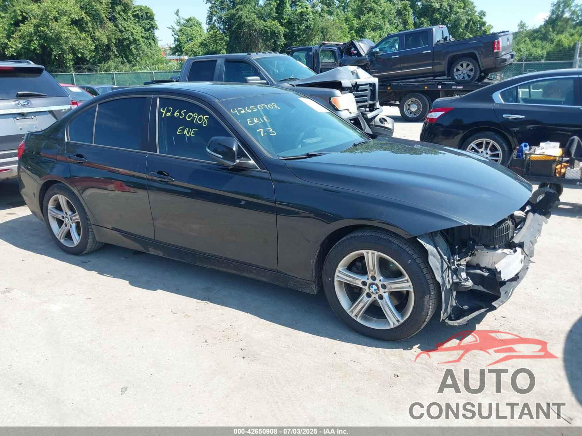 BMW 328I 2013 - WBA3B3C5XDF538561