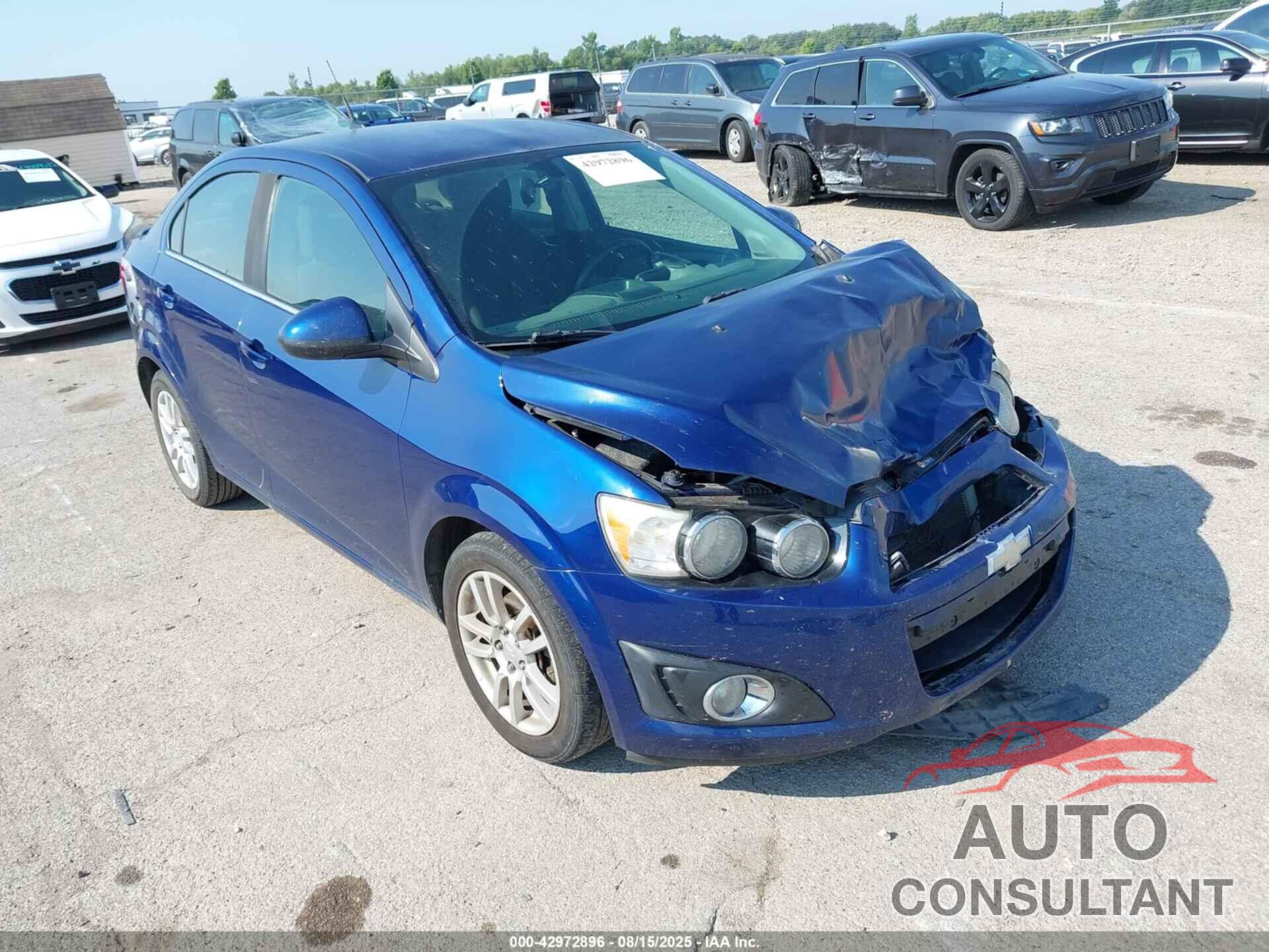 CHEVROLET SONIC 2014 - 1G1JC5SH2E4218641