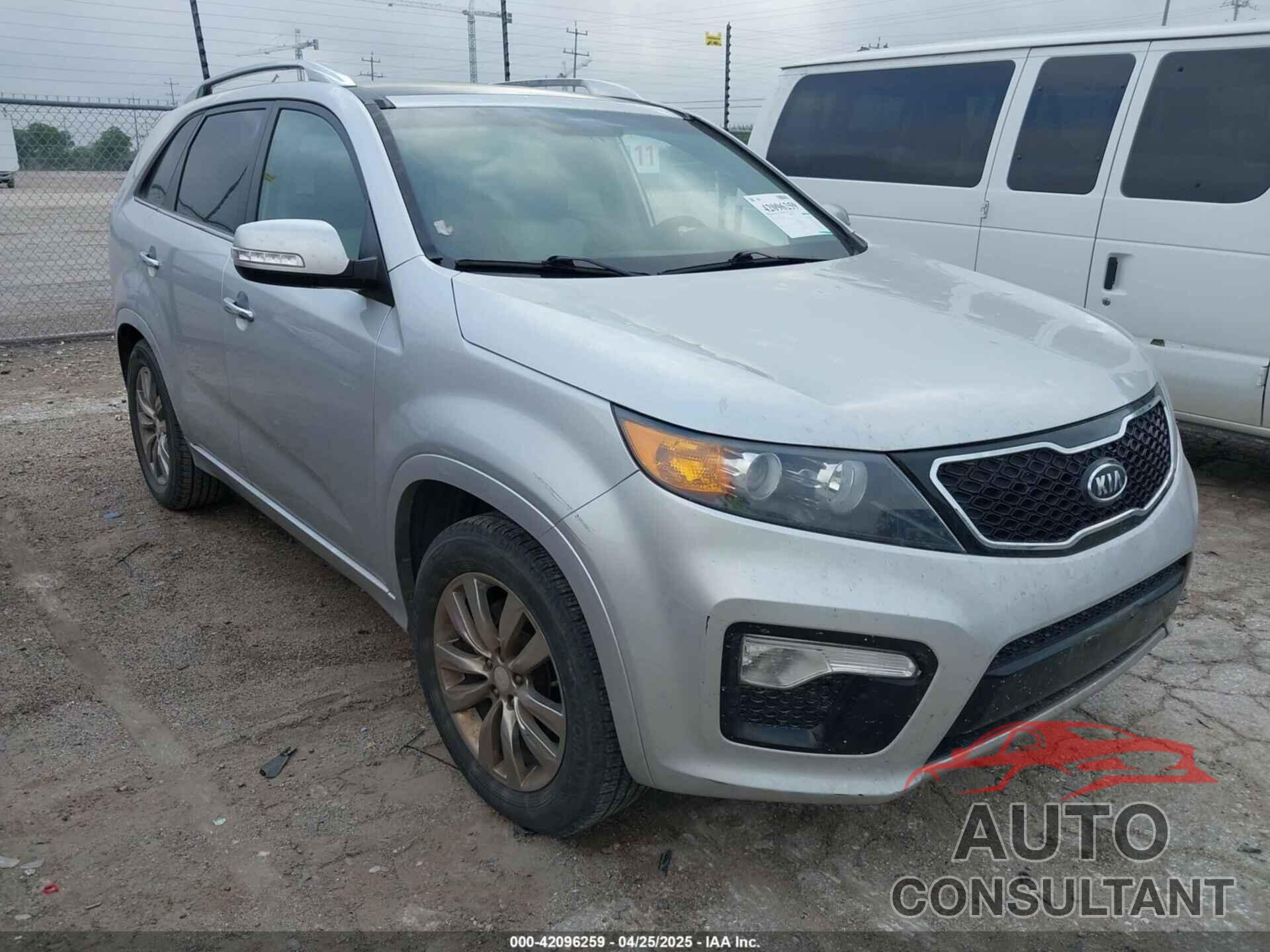 KIA SORENTO 2013 - 5XYKW4A24DG409813