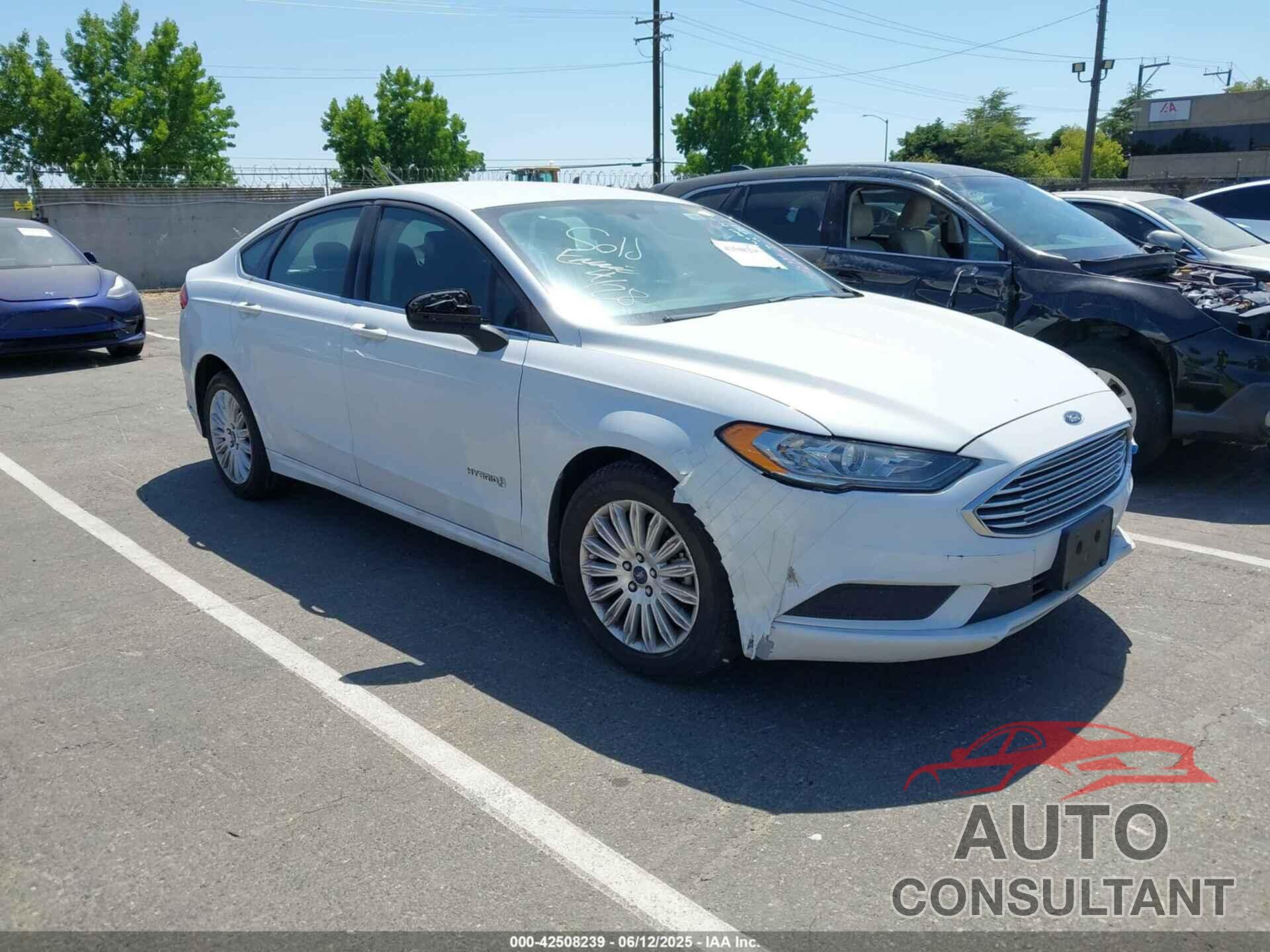 FORD FUSION HYBRID 2018 - 3FA6P0LU1JR225930