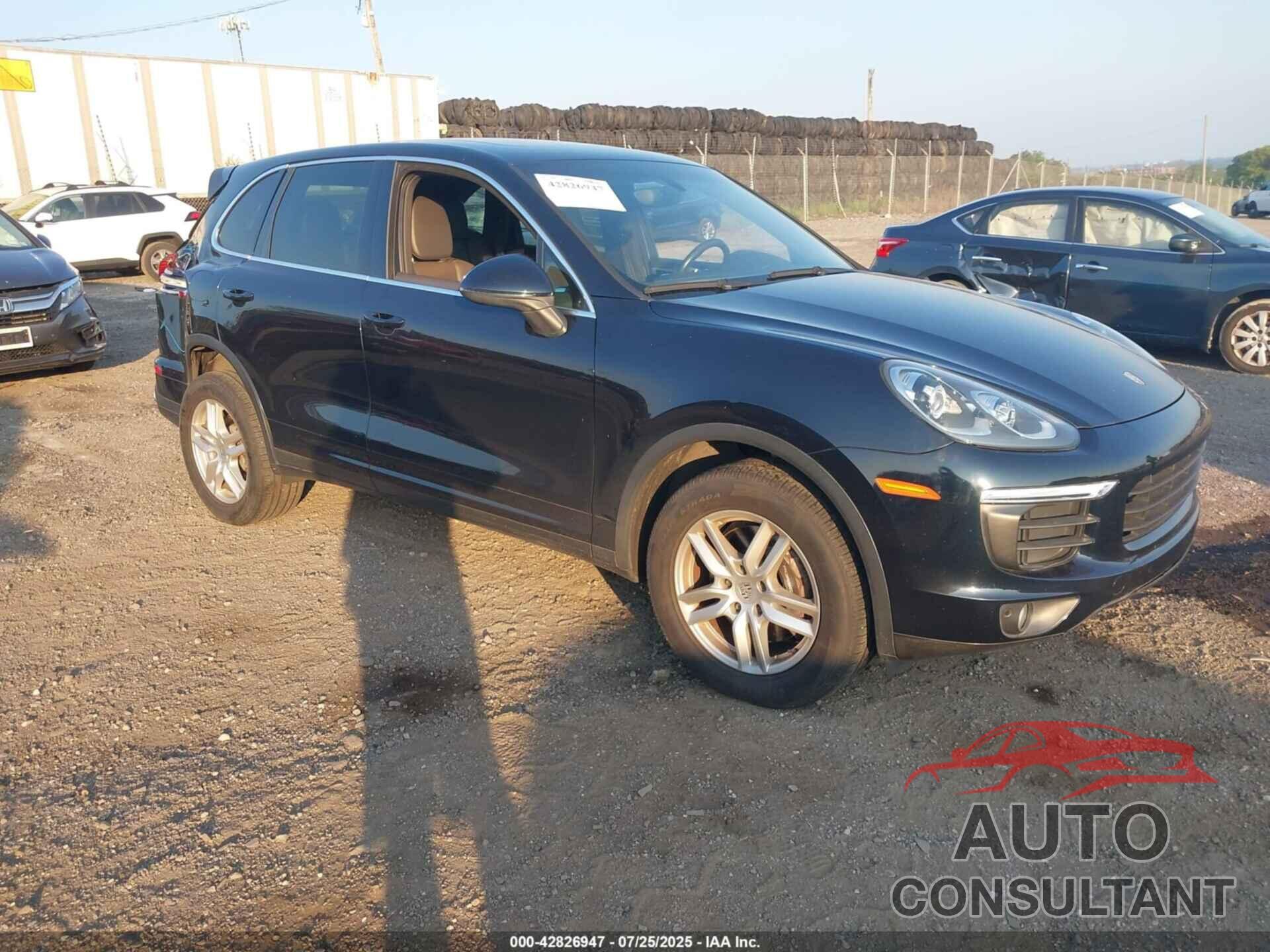PORSCHE CAYENNE 2016 - WP1AA2A26GLA04493