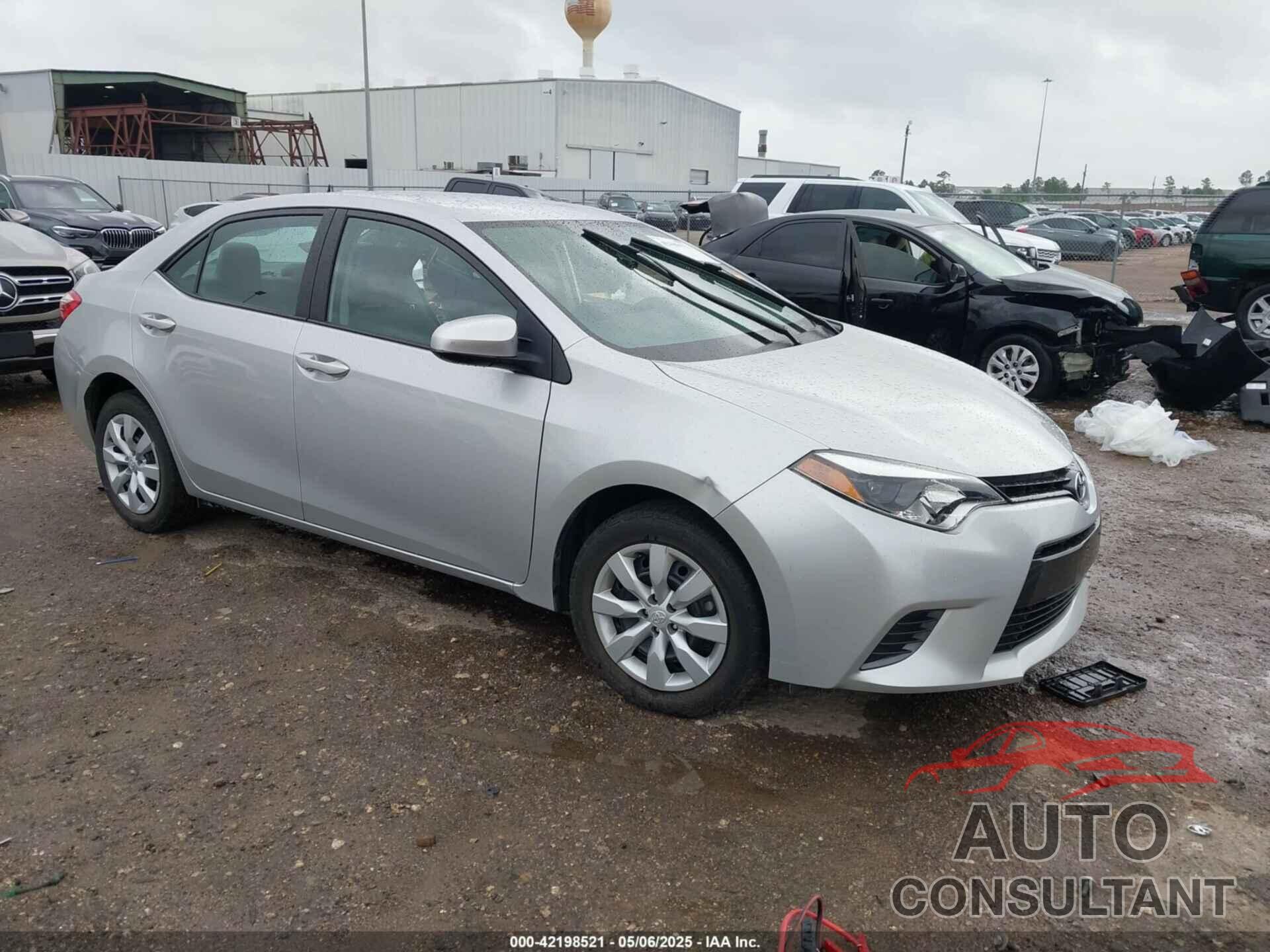 TOYOTA COROLLA 2015 - 5YFBURHE5FP350207