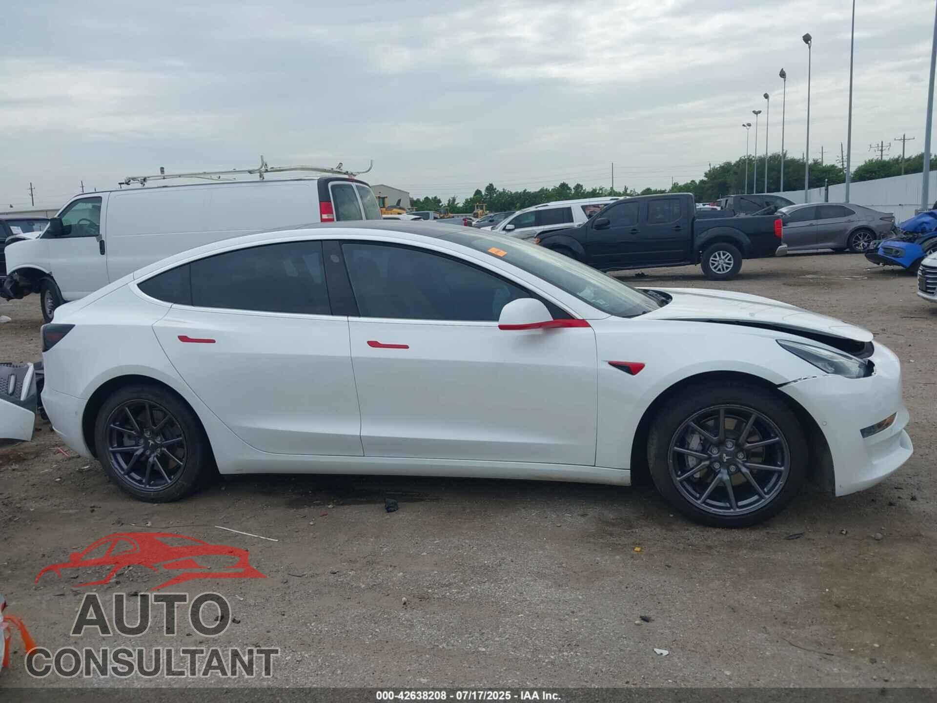 TESLA MODEL 3 2018 - 5YJ3E1EA8JF052503